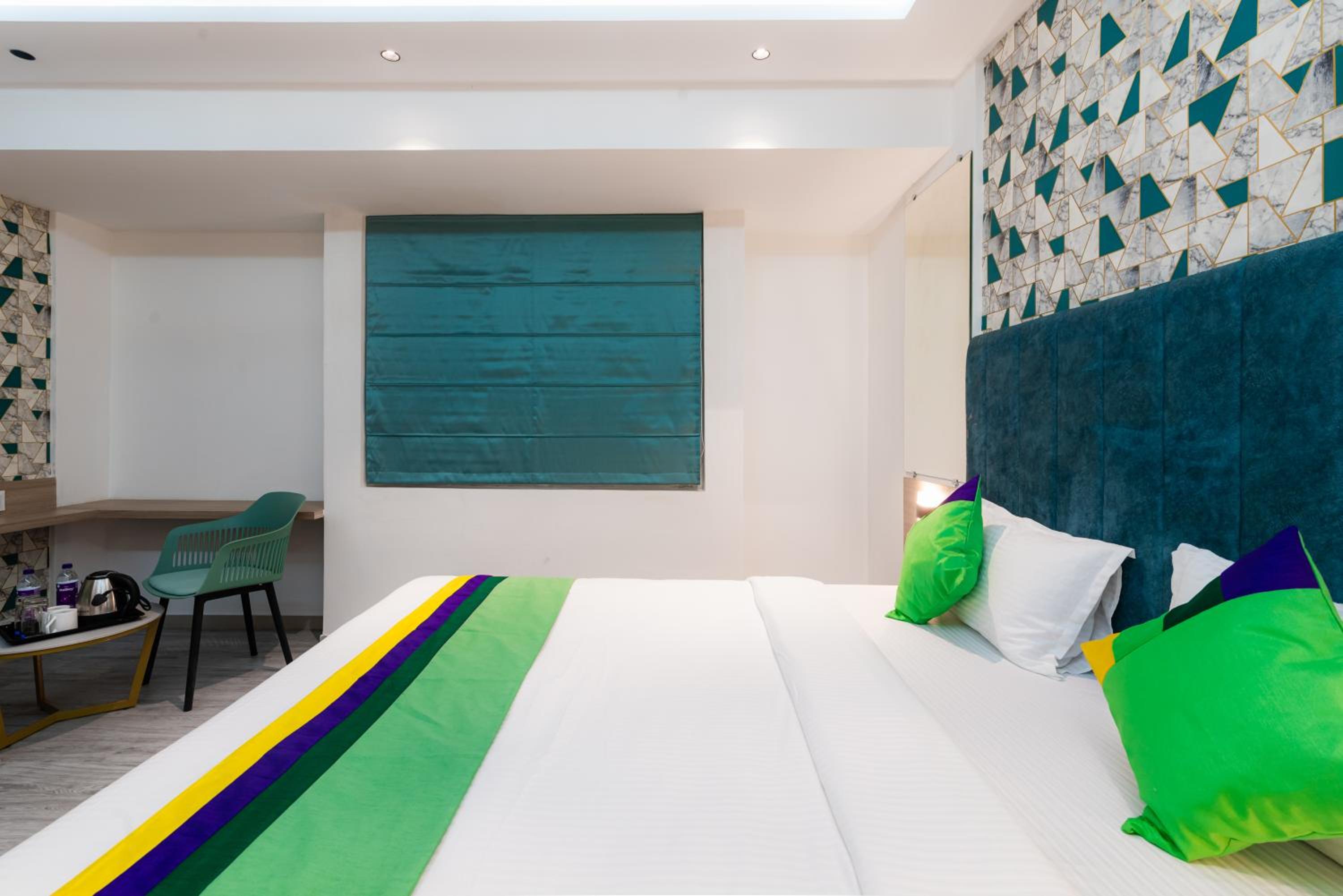 Standard Double Room - Photo 3
