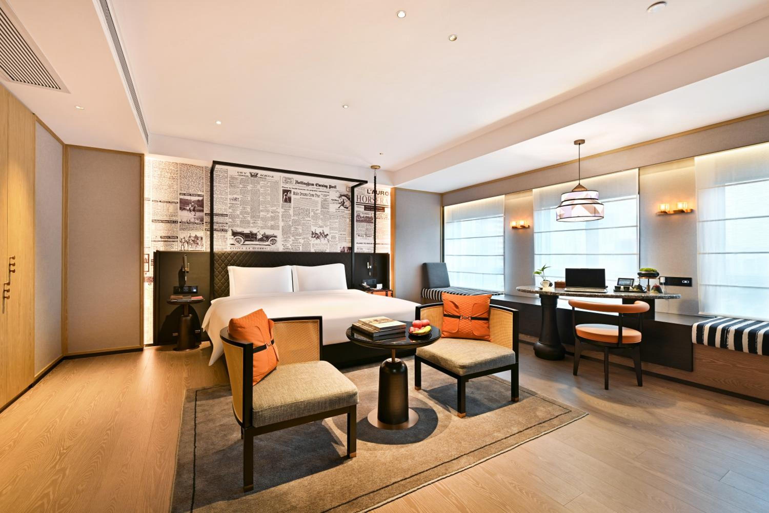 Deluxe King Room photo 1