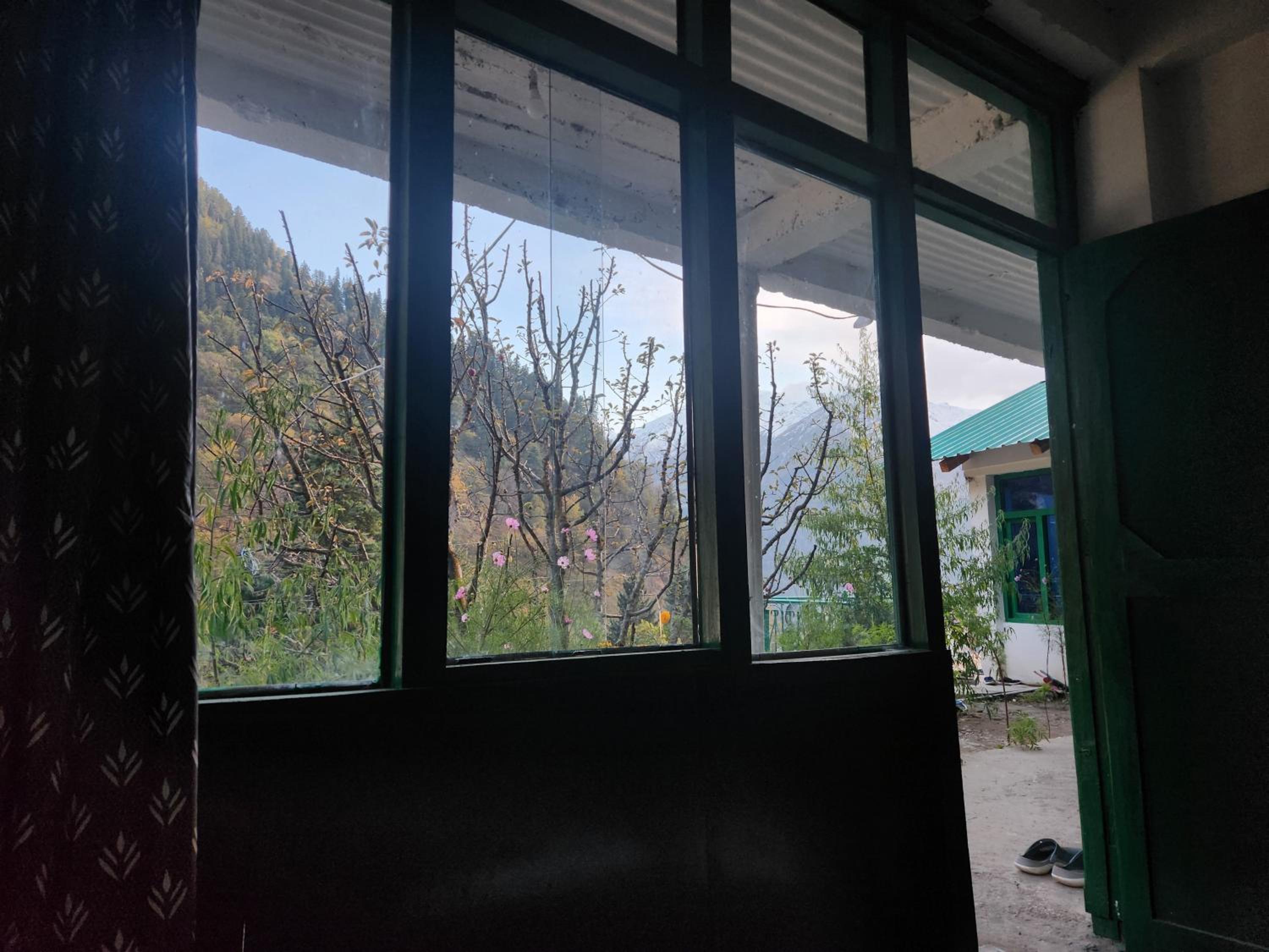 Double Room With Shared Toilet