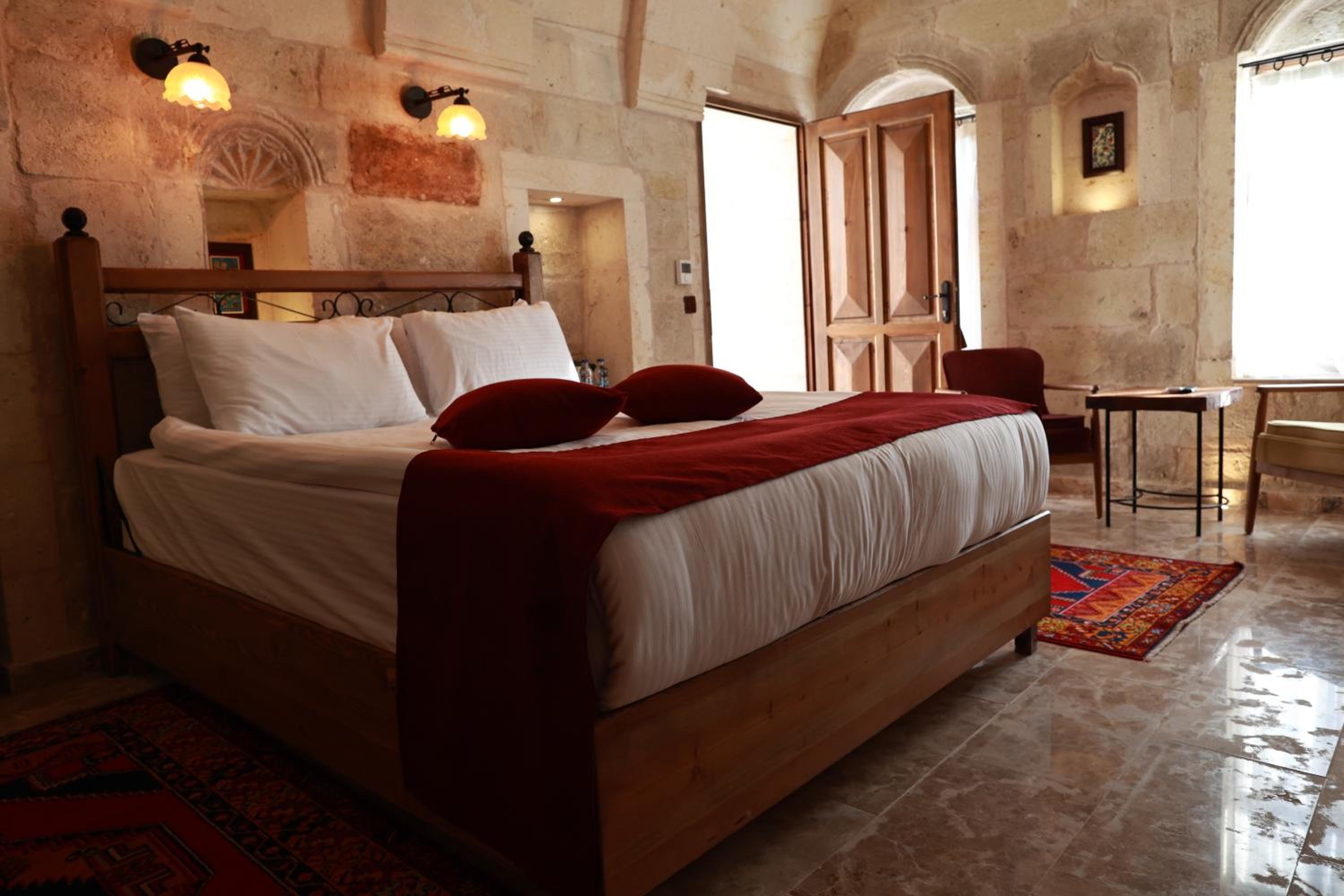 Deluxe Double Room - Photo 19