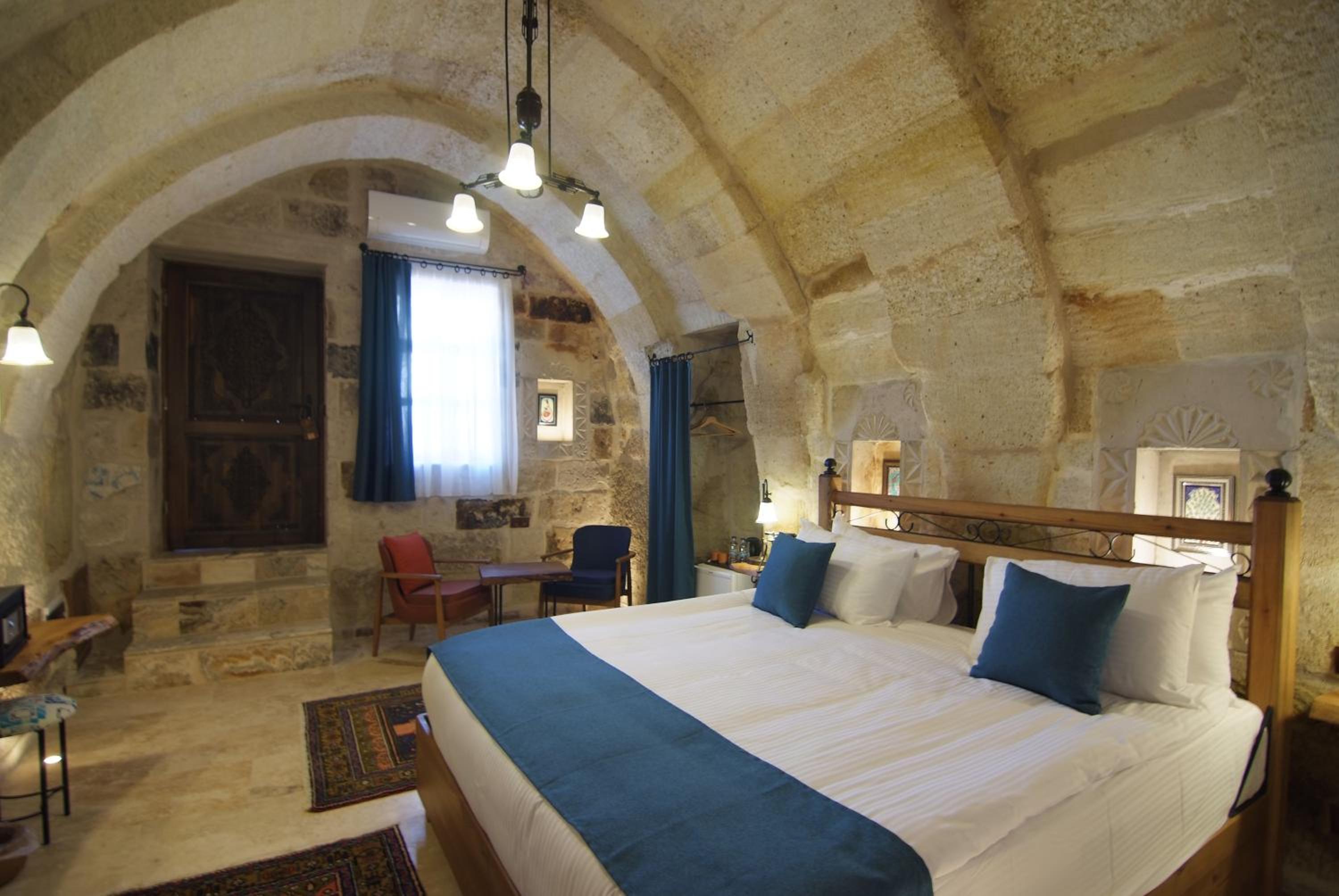 Deluxe Double Room - Photo 15
