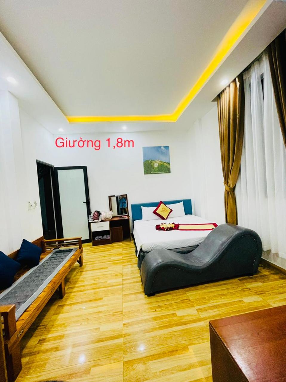 Deluxe Room - Photo 16