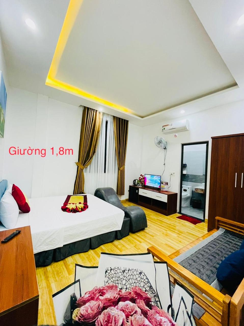Deluxe Room - Photo 13