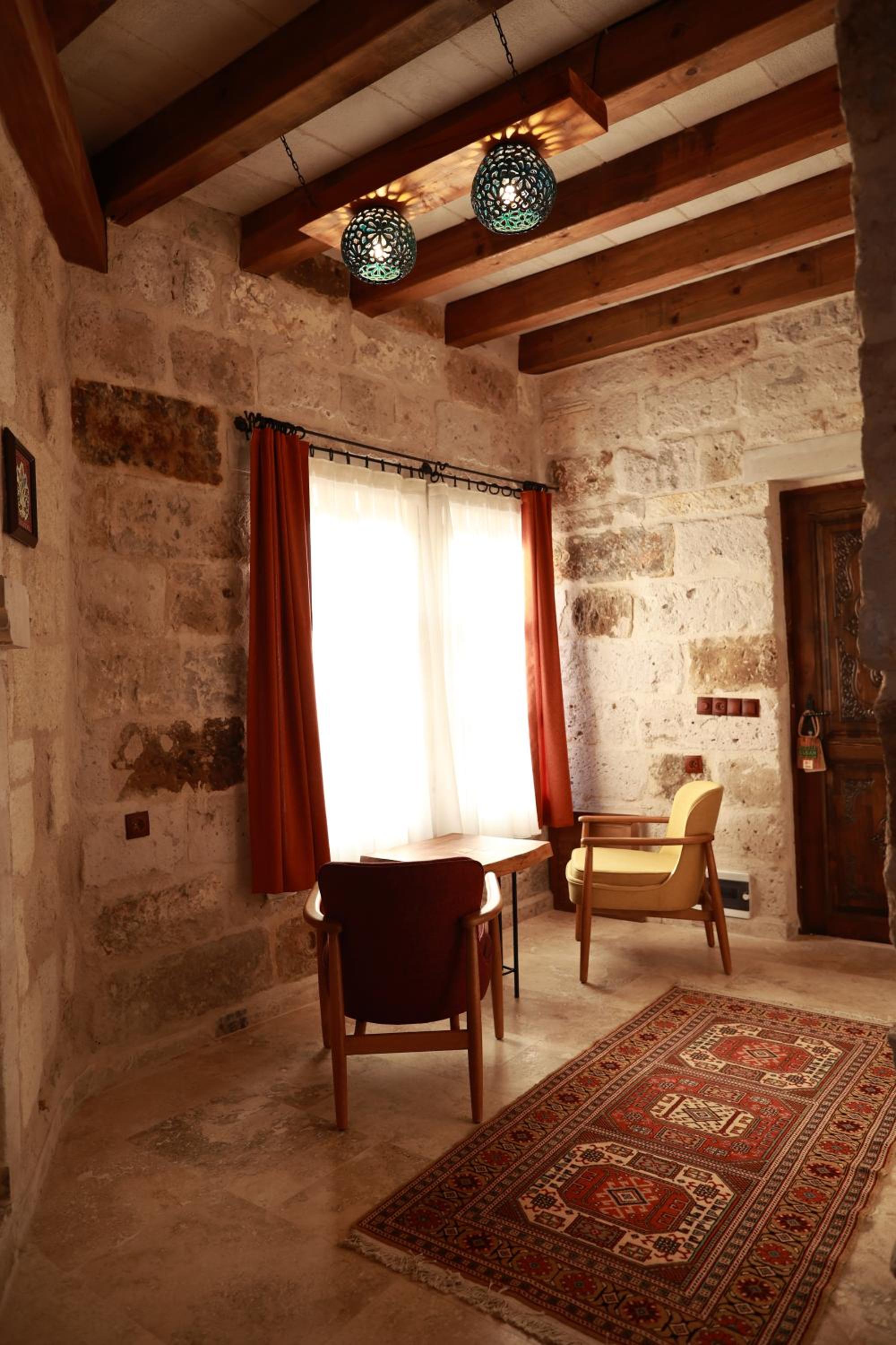 Junior Suite with Mountain View - Photo 5