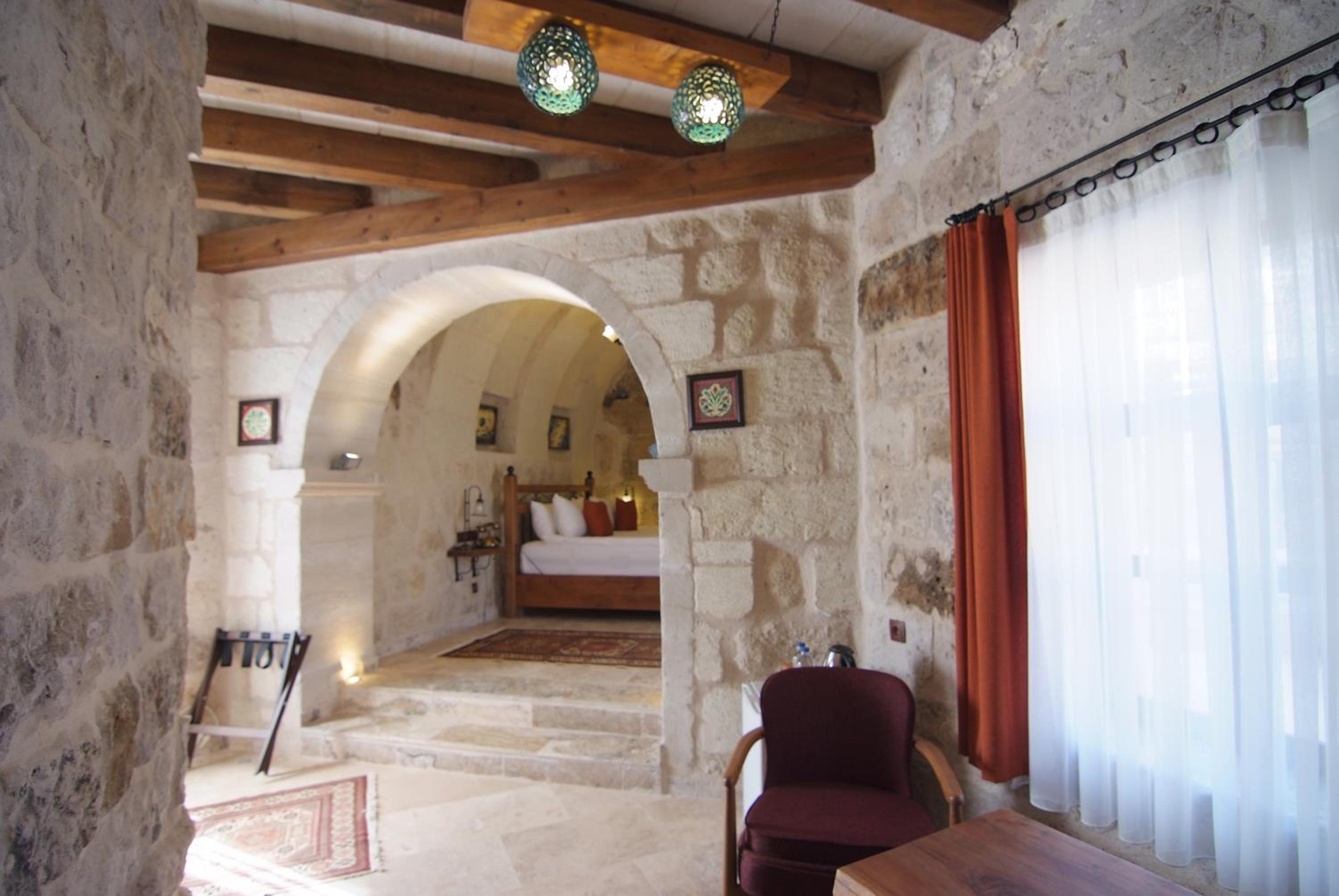 Junior Suite with Mountain View - Photo 6