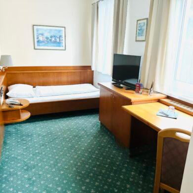 Budget Single Room