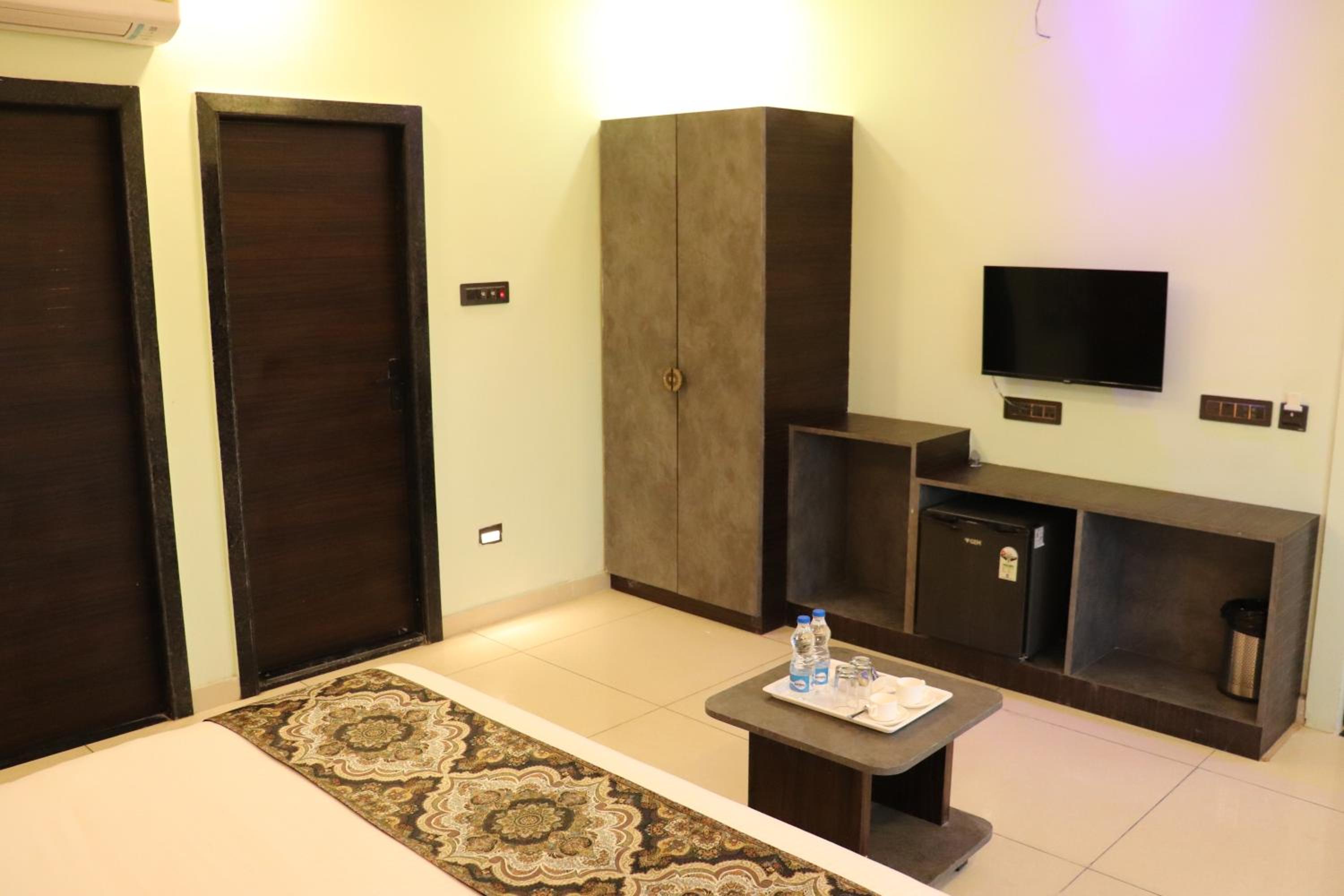 Superior Family Room