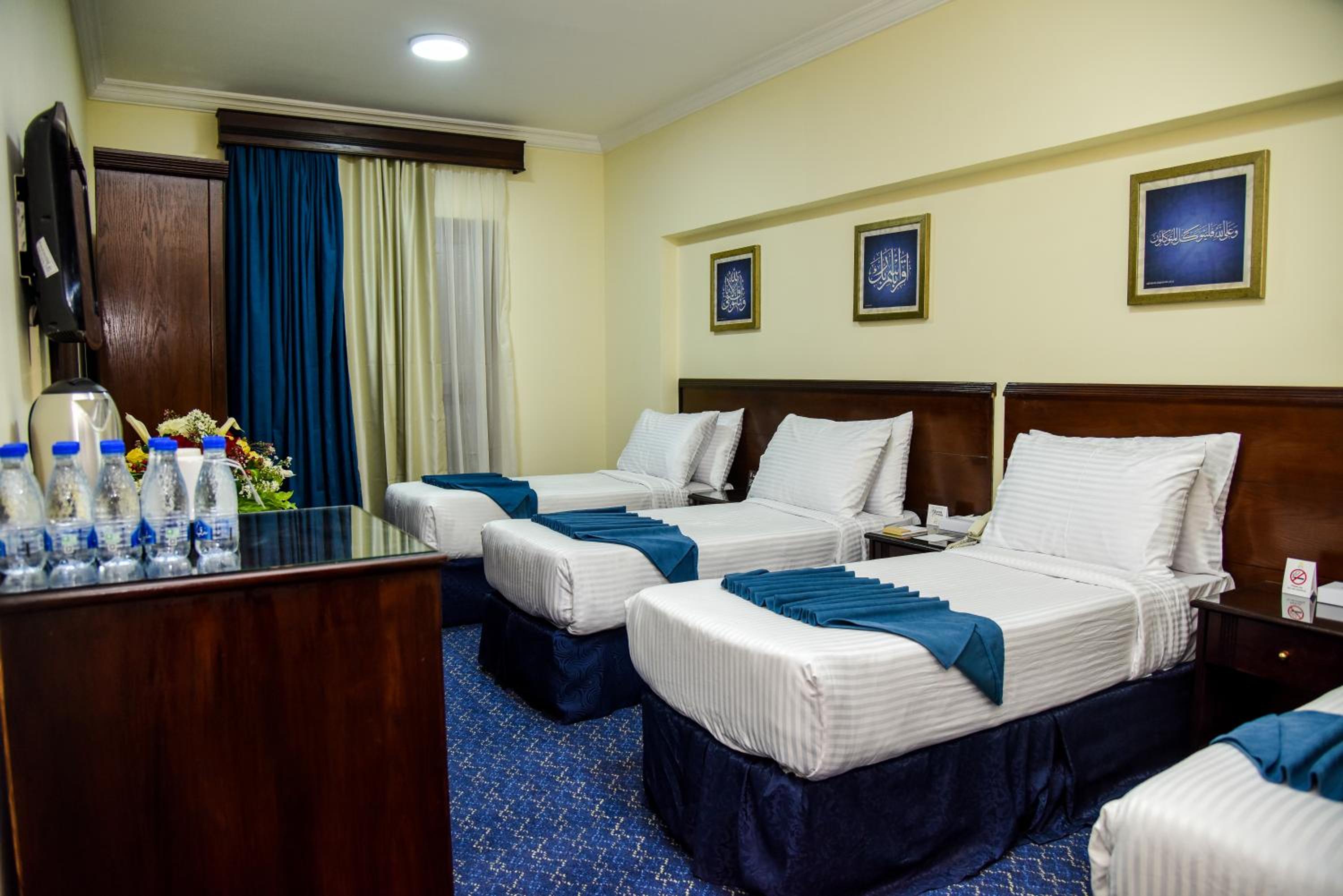 Quadruple Room - Photo 1