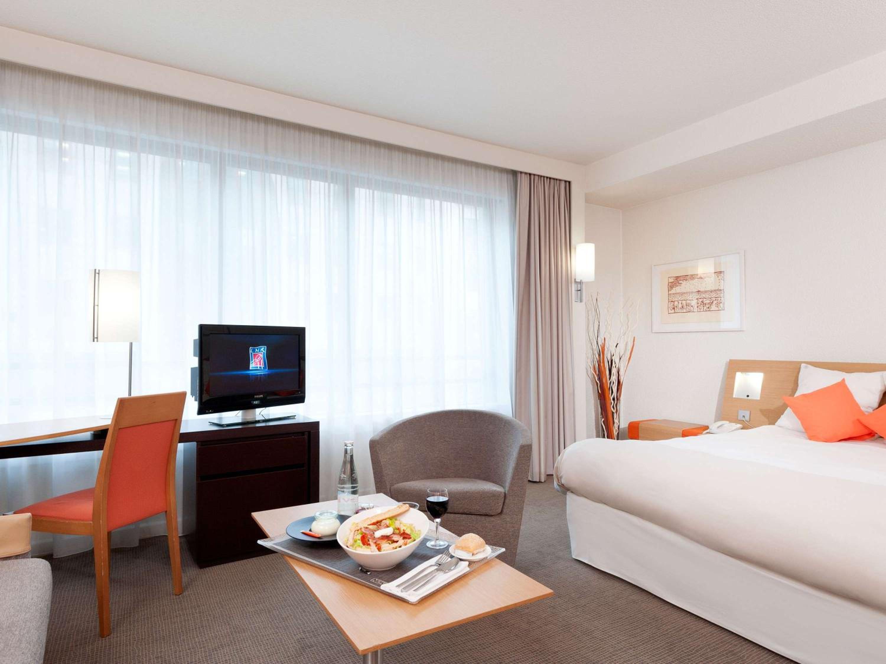 Classic Double Room with Sofa Bed - Photo 6