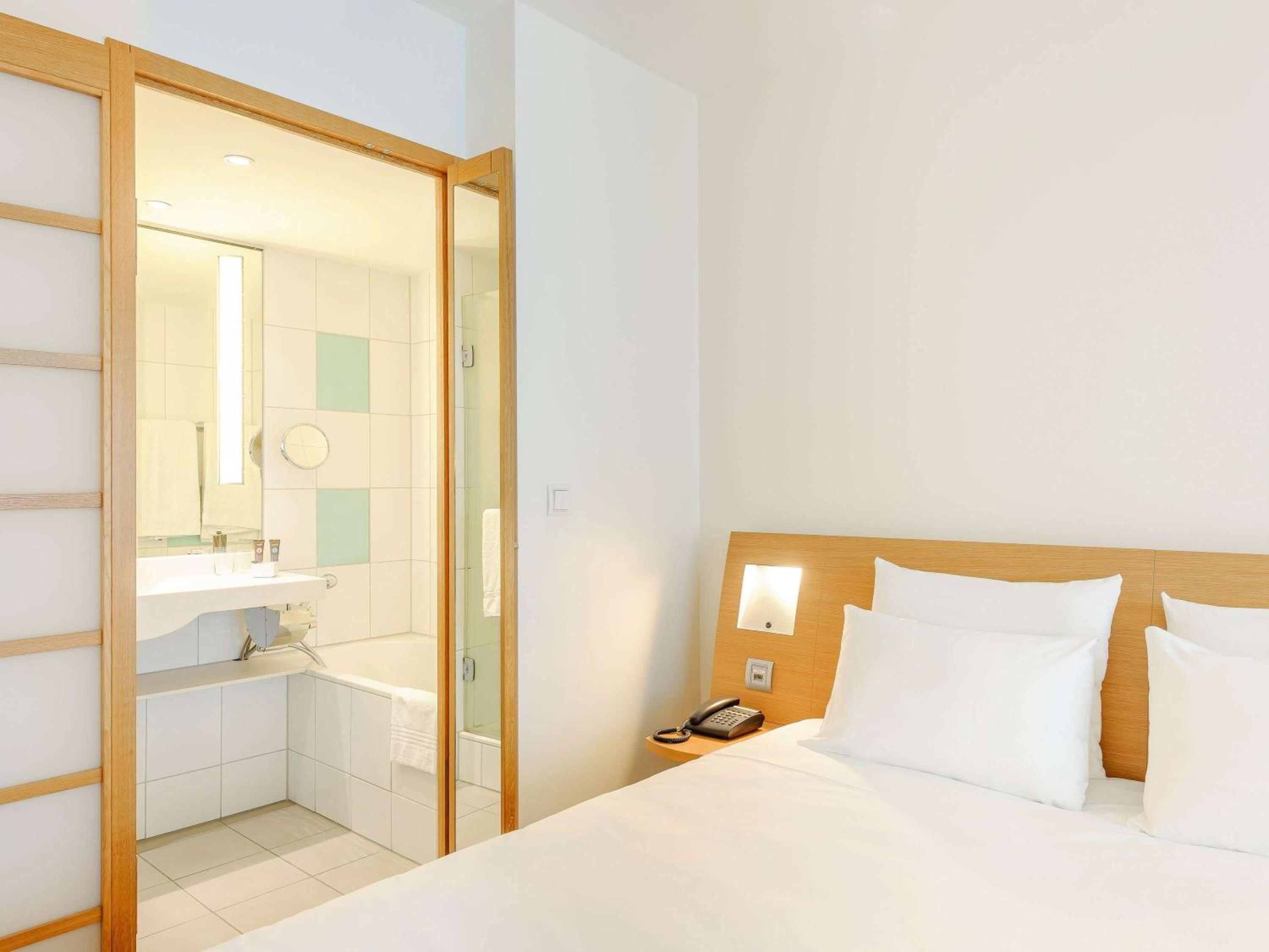 Classic Double Room - Photo 10