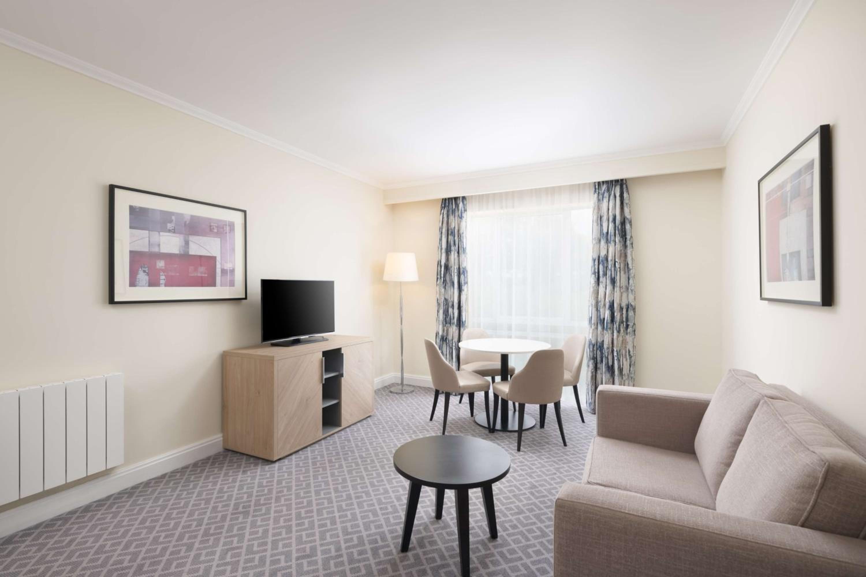 King Suite - Photo 5