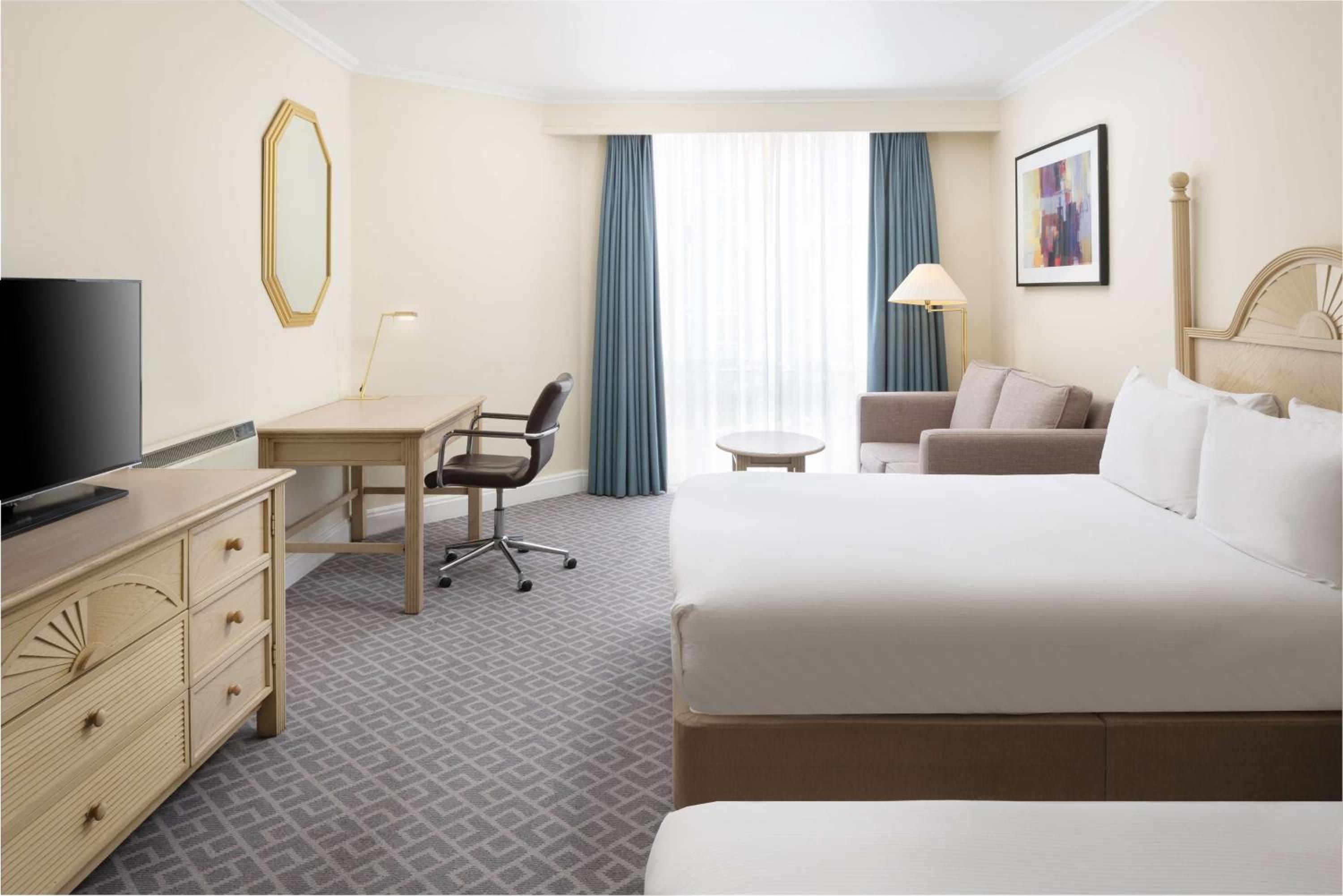Family Deluxe Room  - Photo 5