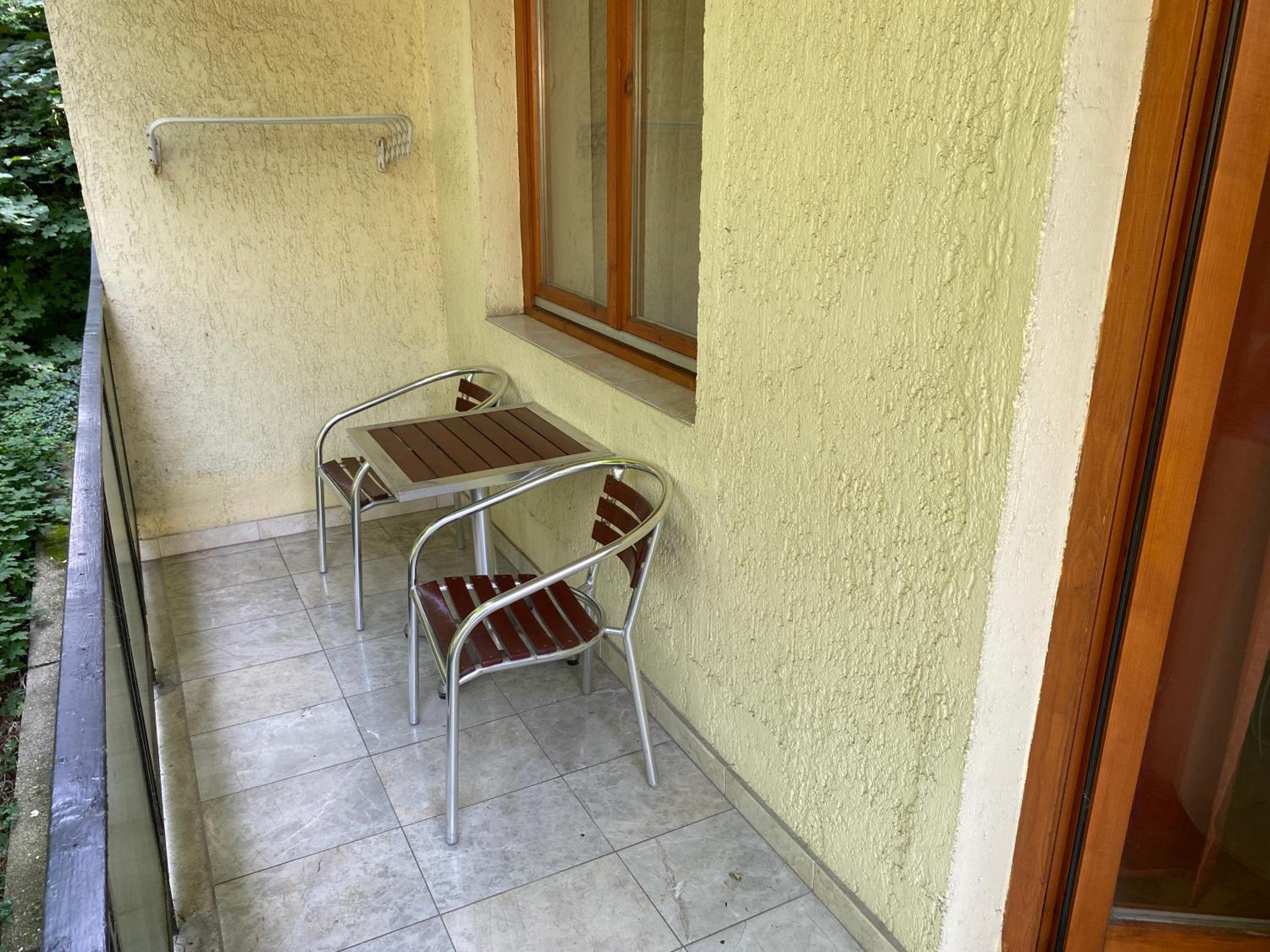Two-Bedroom Apartment - Photo 11