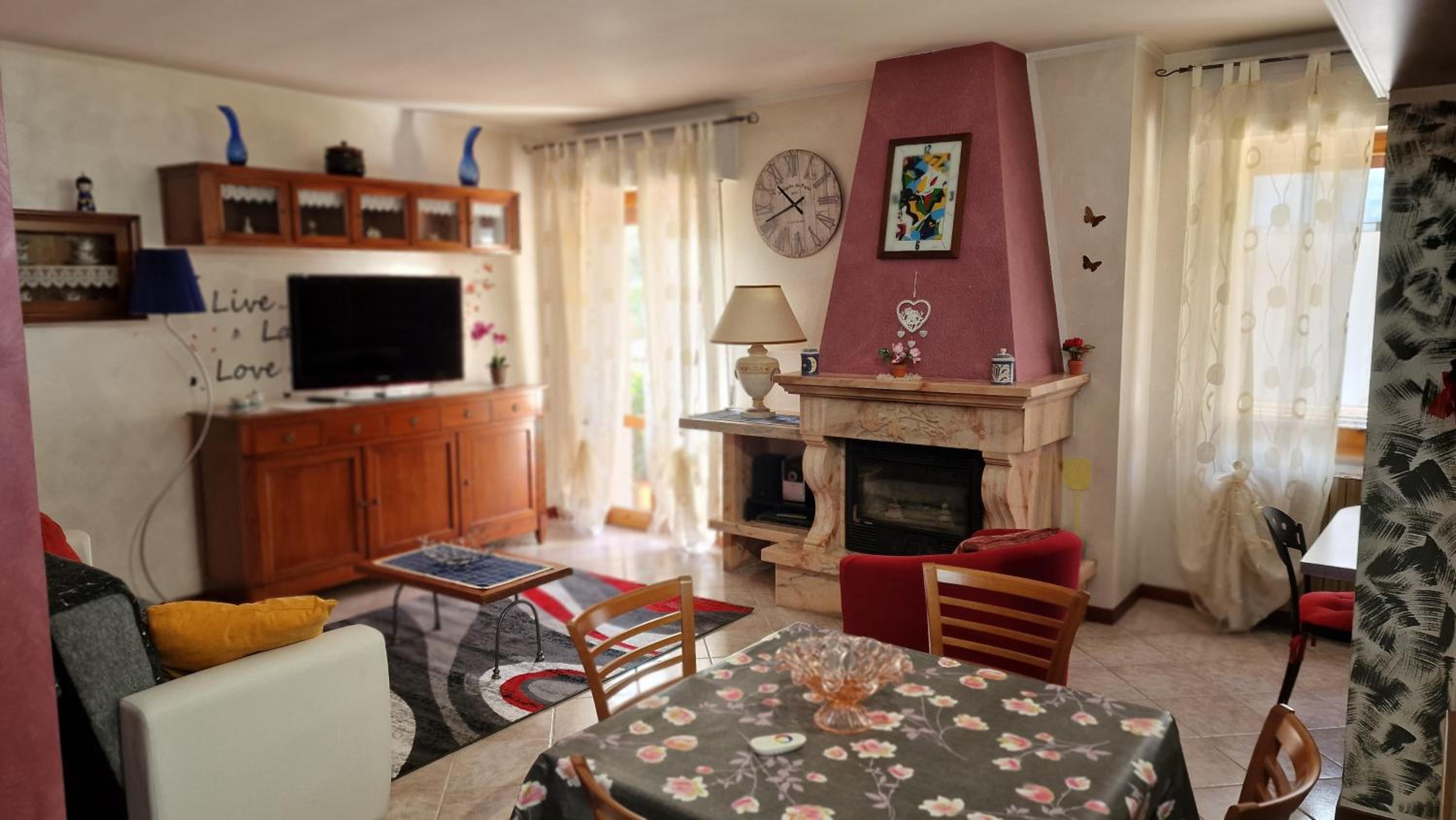 Three-Bedroom Apartment photo 1