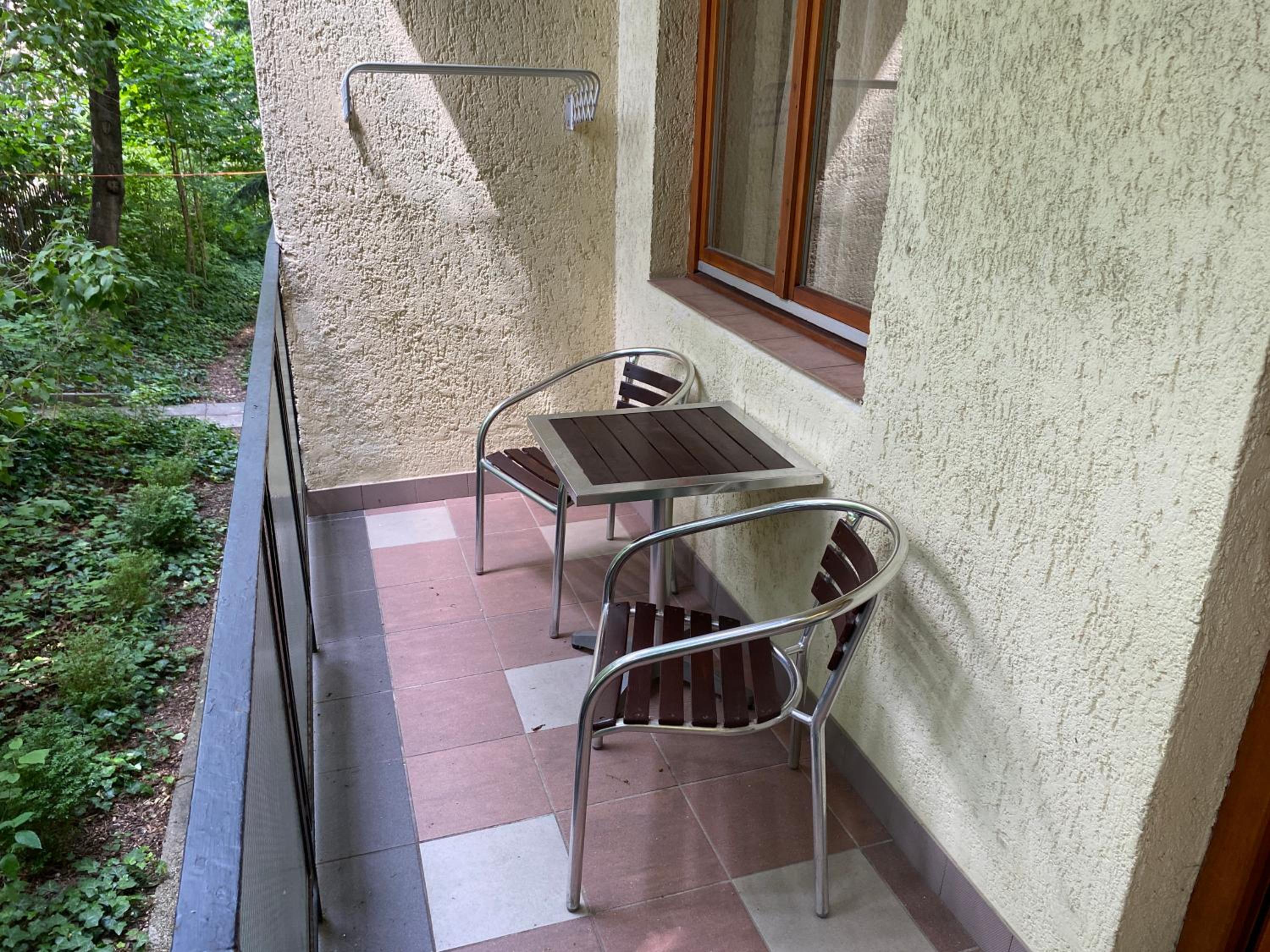 Apartment with Balcony - Photo 10