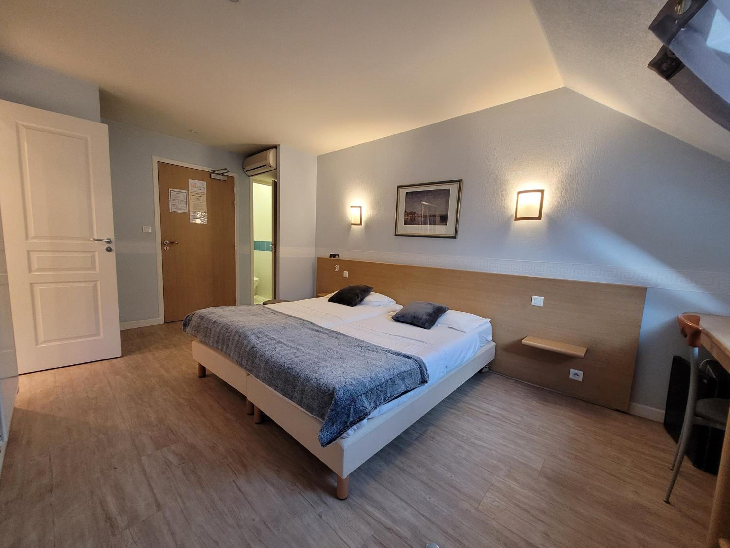 Comfort Twin Room