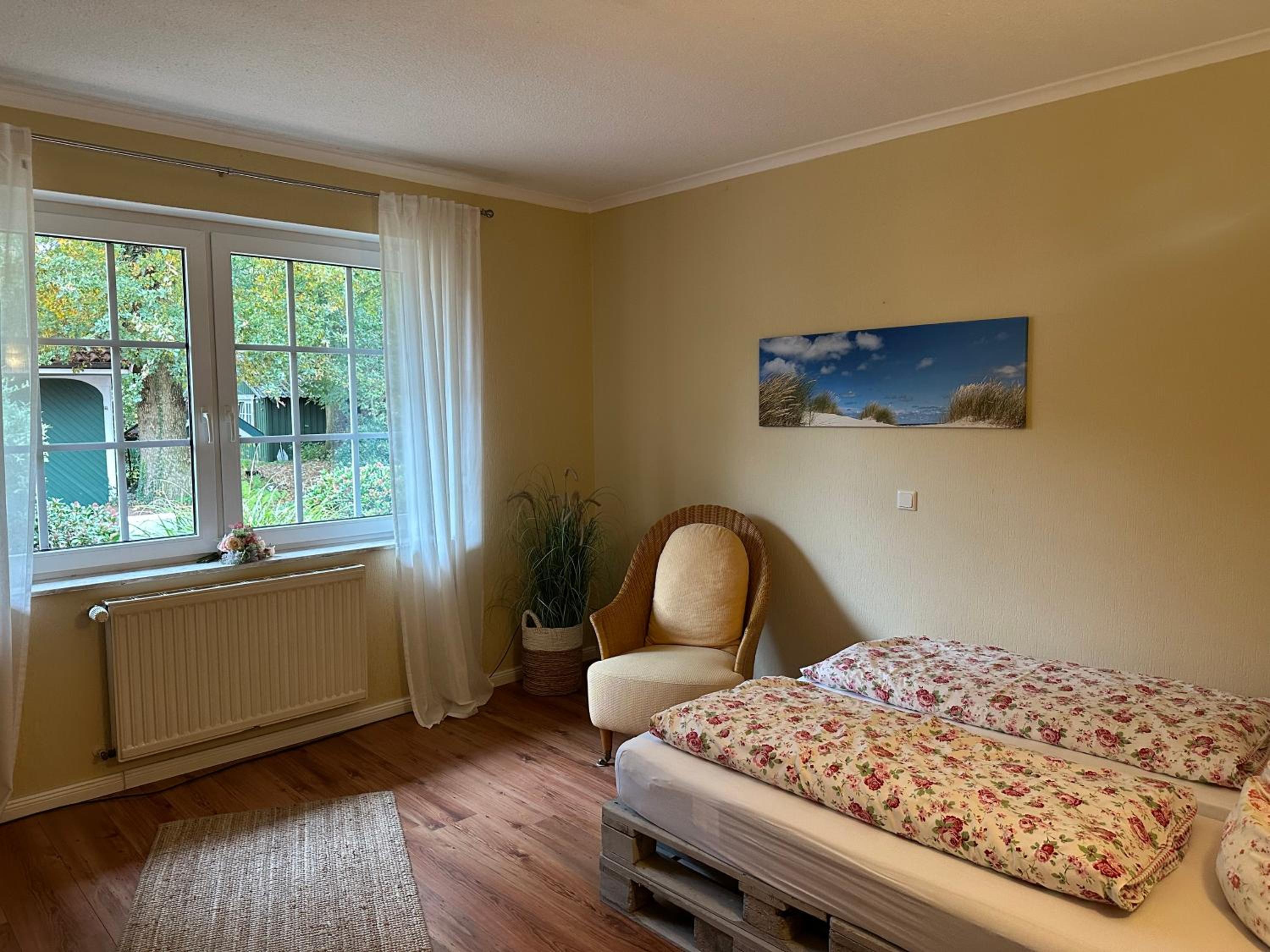 Apartment with Terrace photo 3