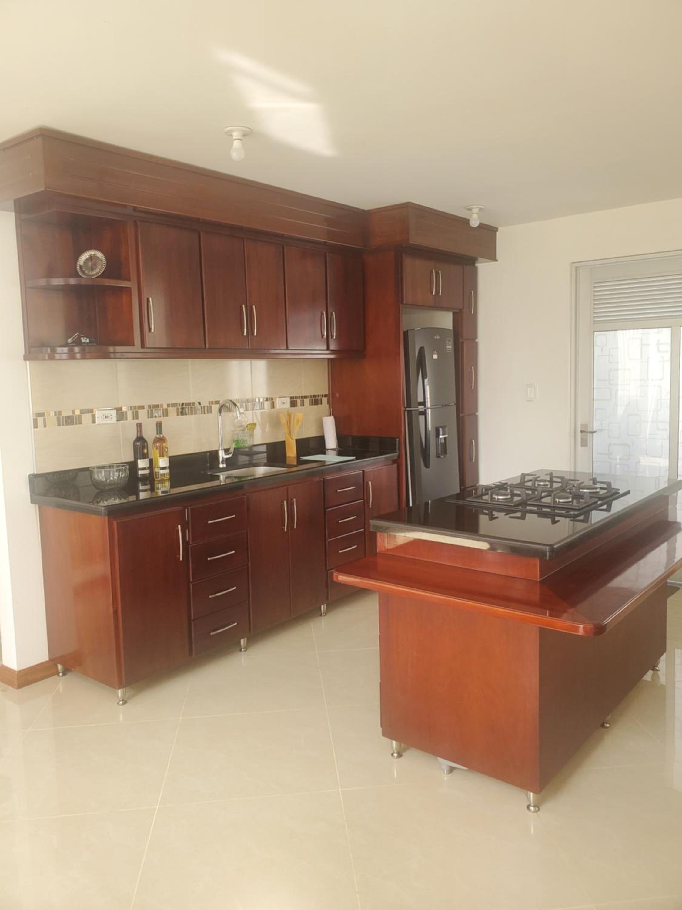 Apartment with Mountain View photo 3