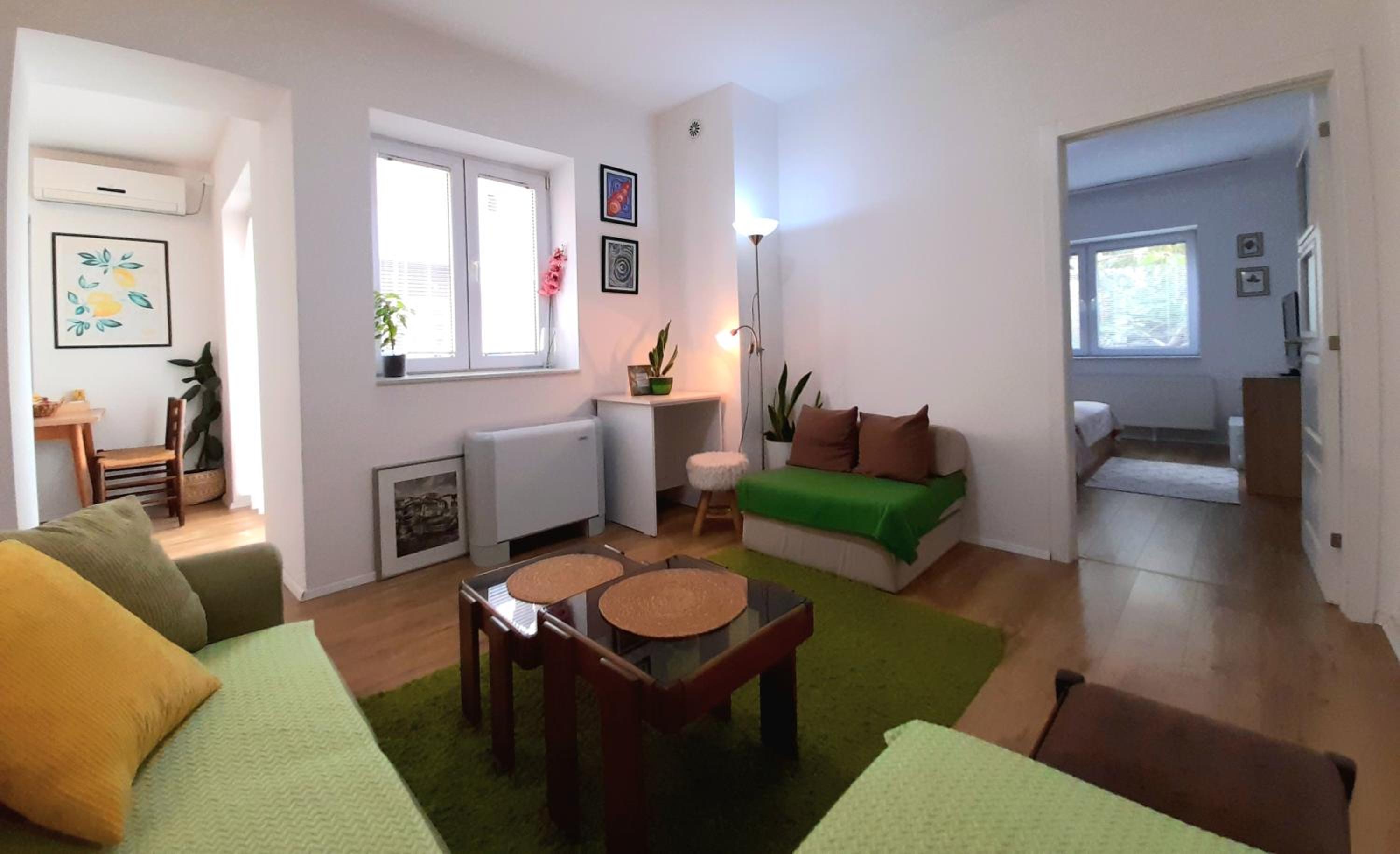One-Bedroom Apartment