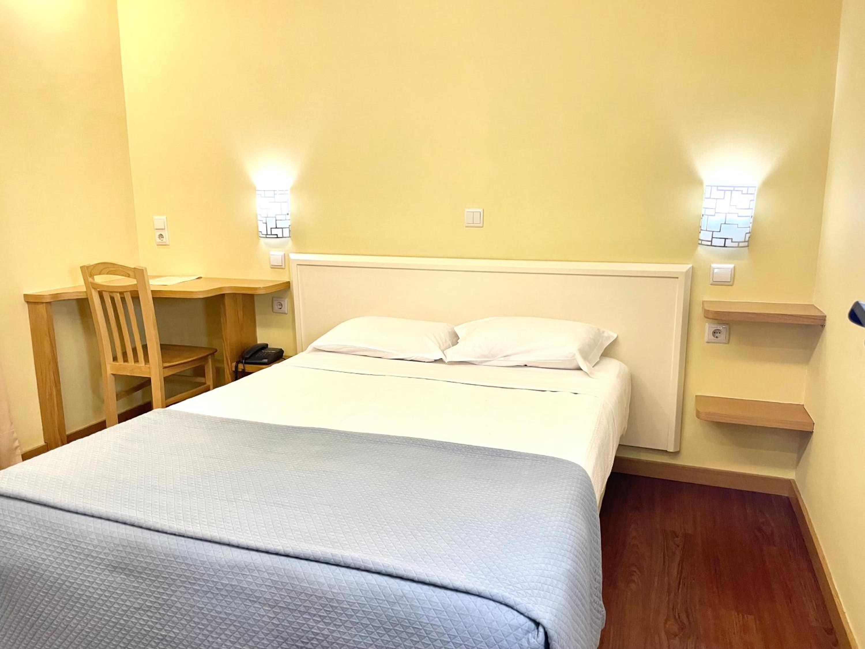 Superior Double or Twin Room - Photo 2