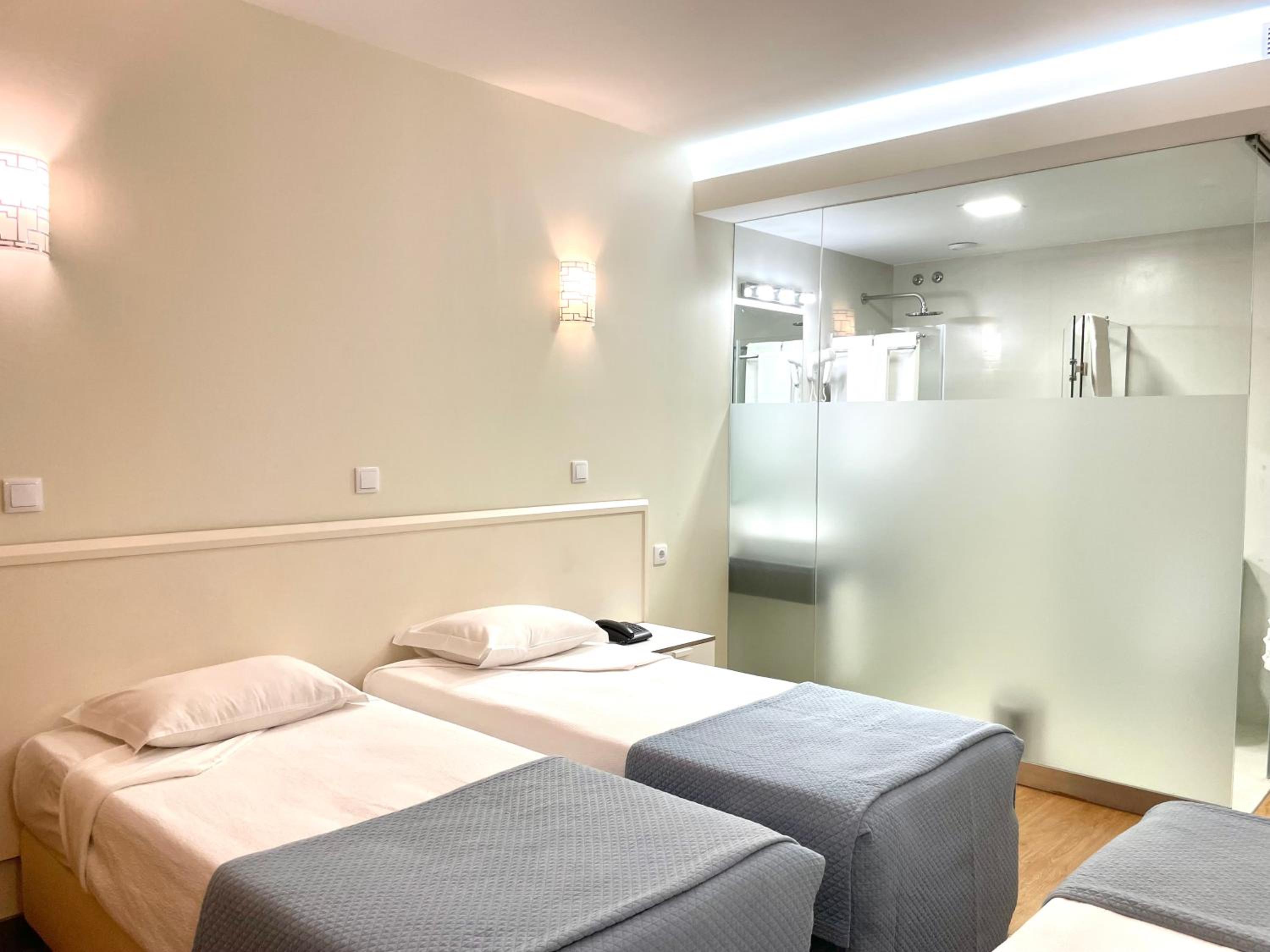 Superior Triple Room - Photo 3