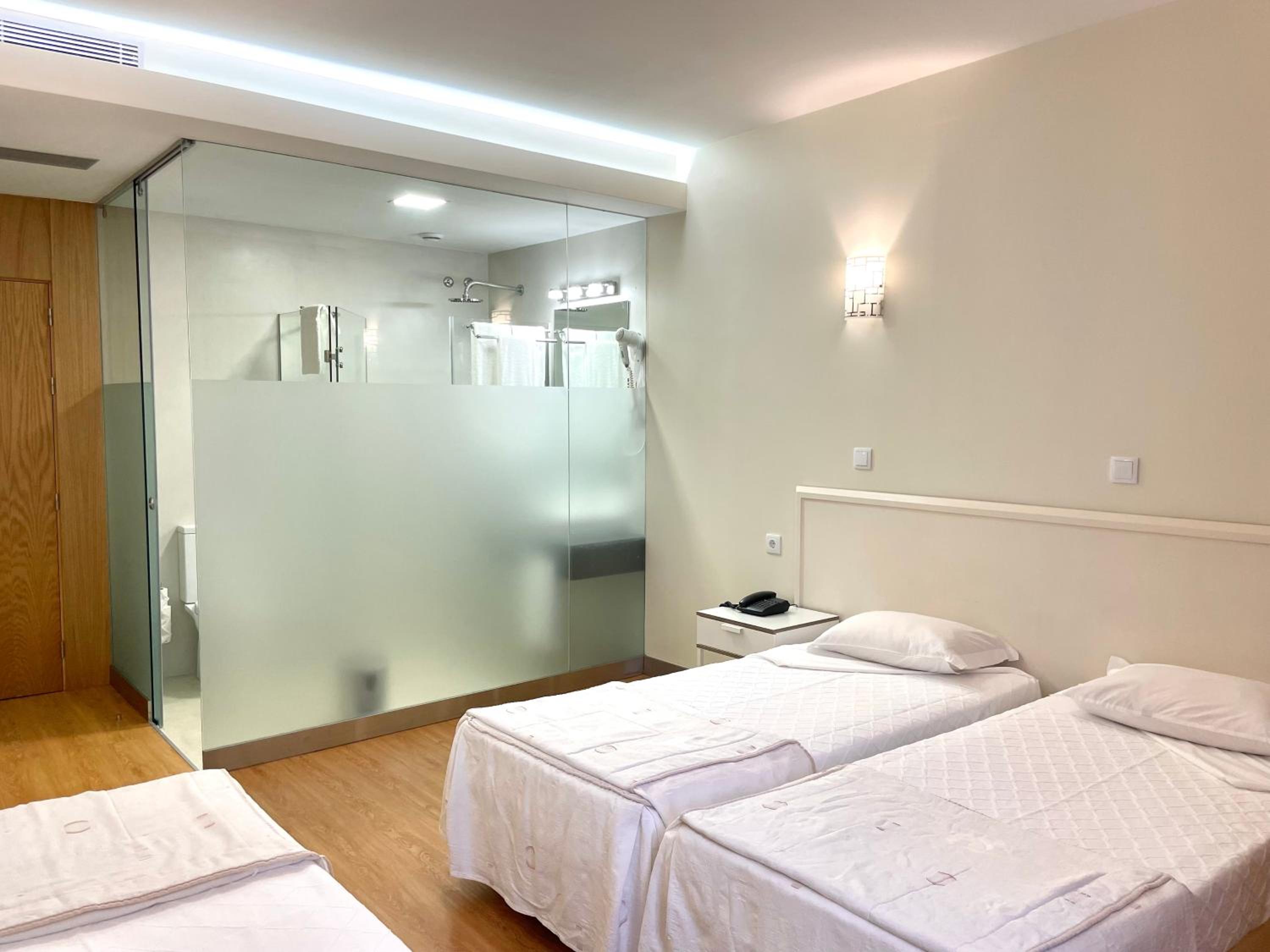 Superior Triple Room - Photo 2