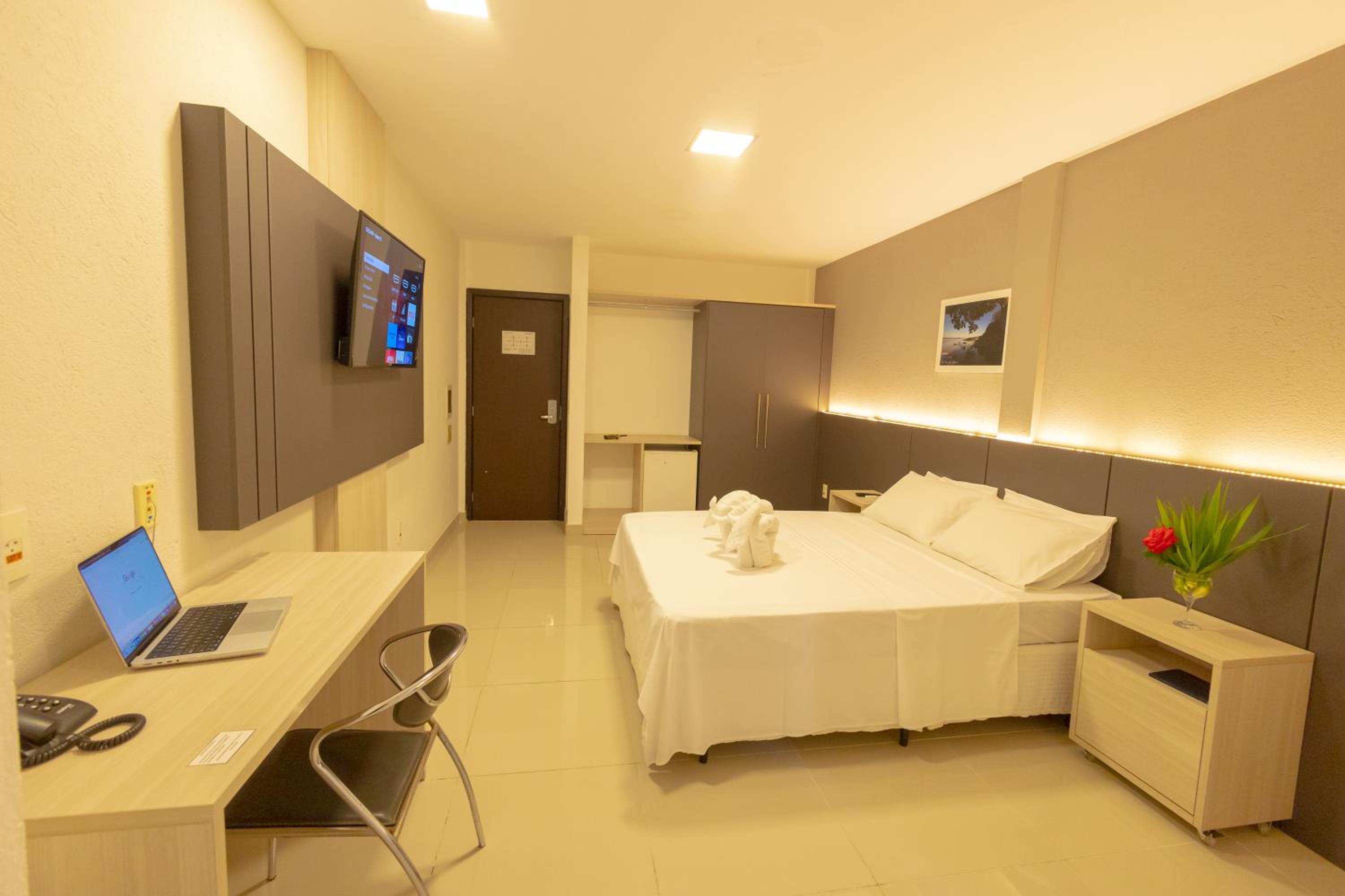 Deluxe Single Room with Balcony photo 1