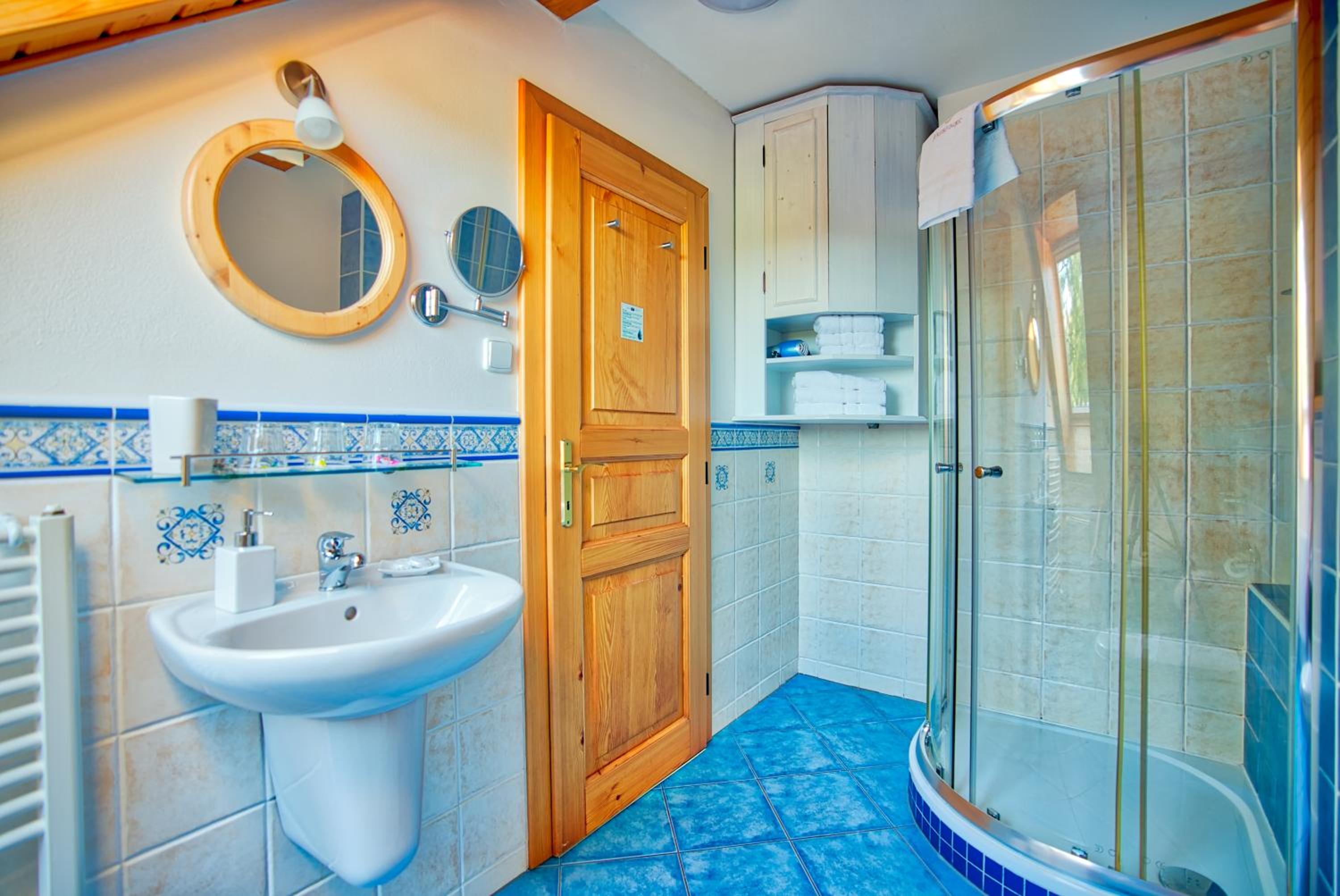 Standard Apartment (3 Adults) photo 2