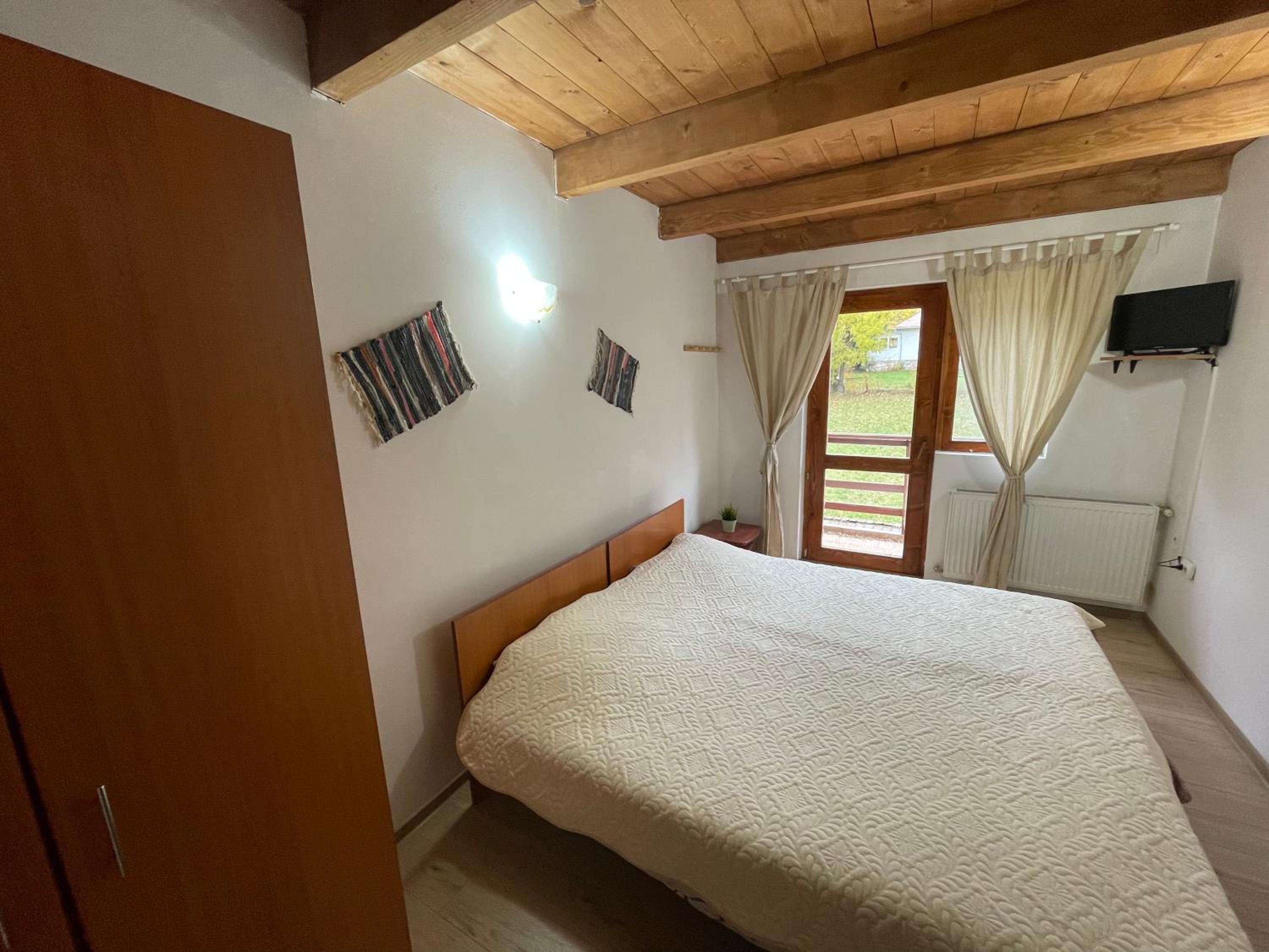 Villa photo 2