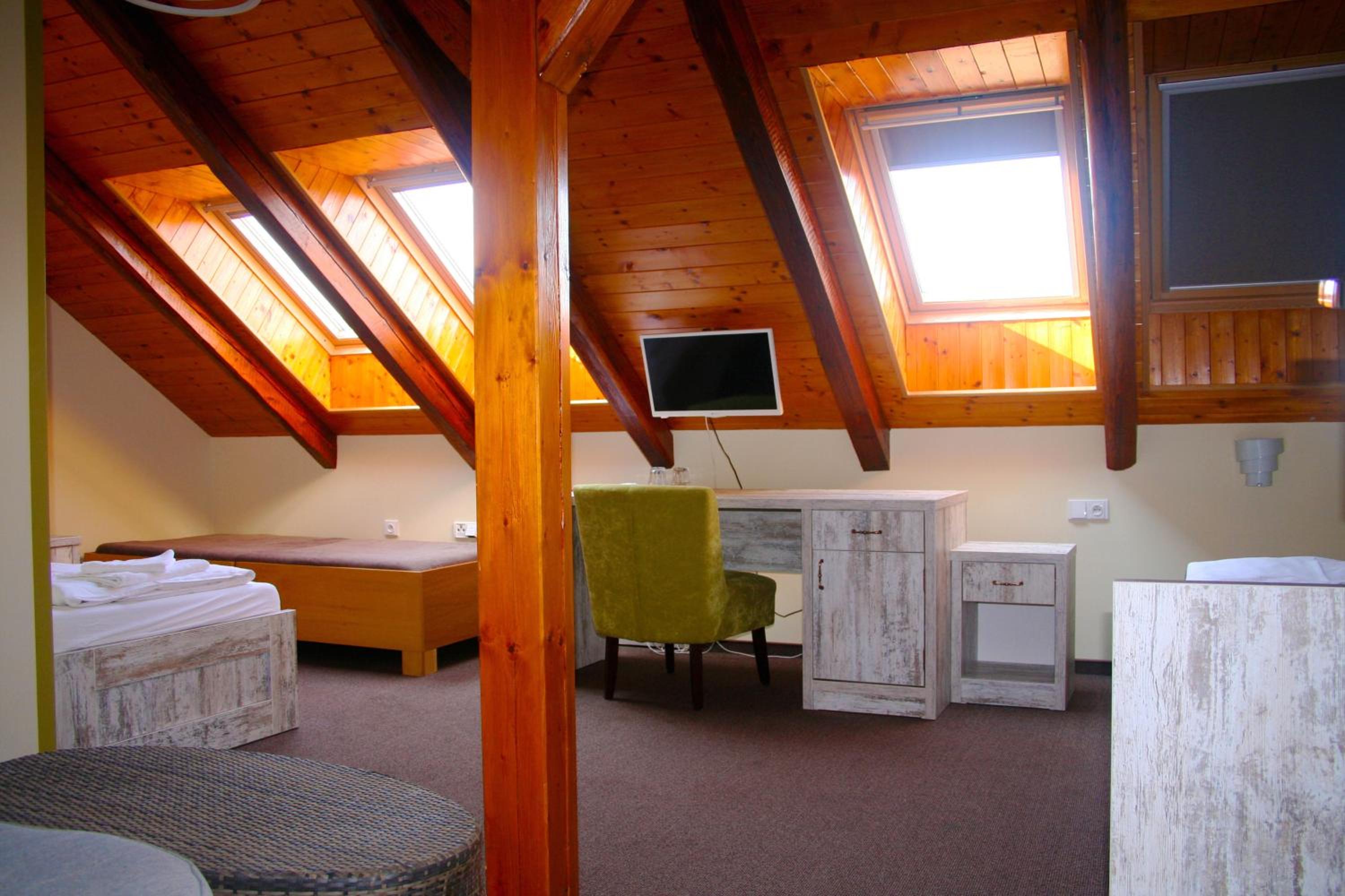Deluxe Twin Room photo 1