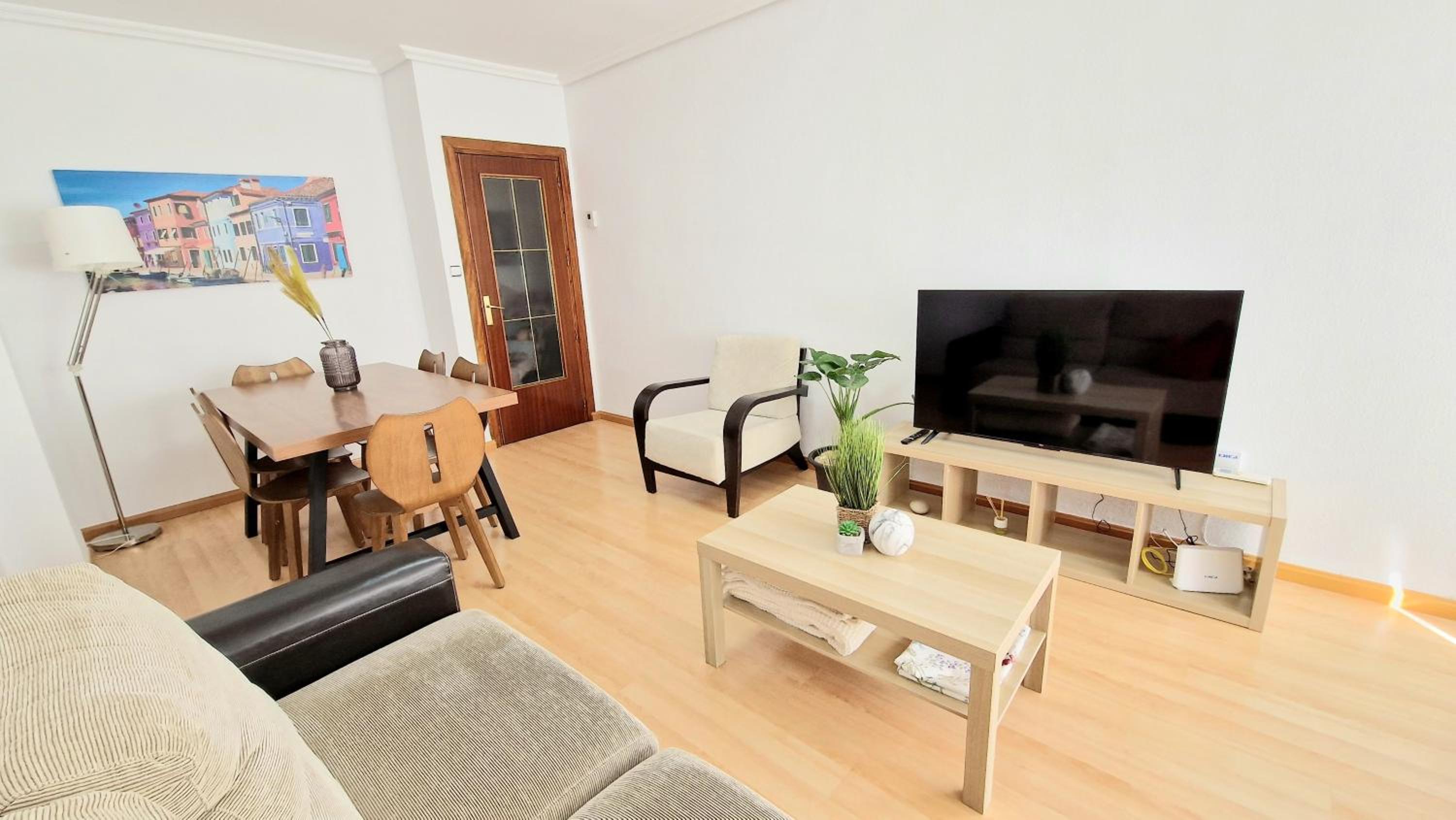 Apartamento con Balcón