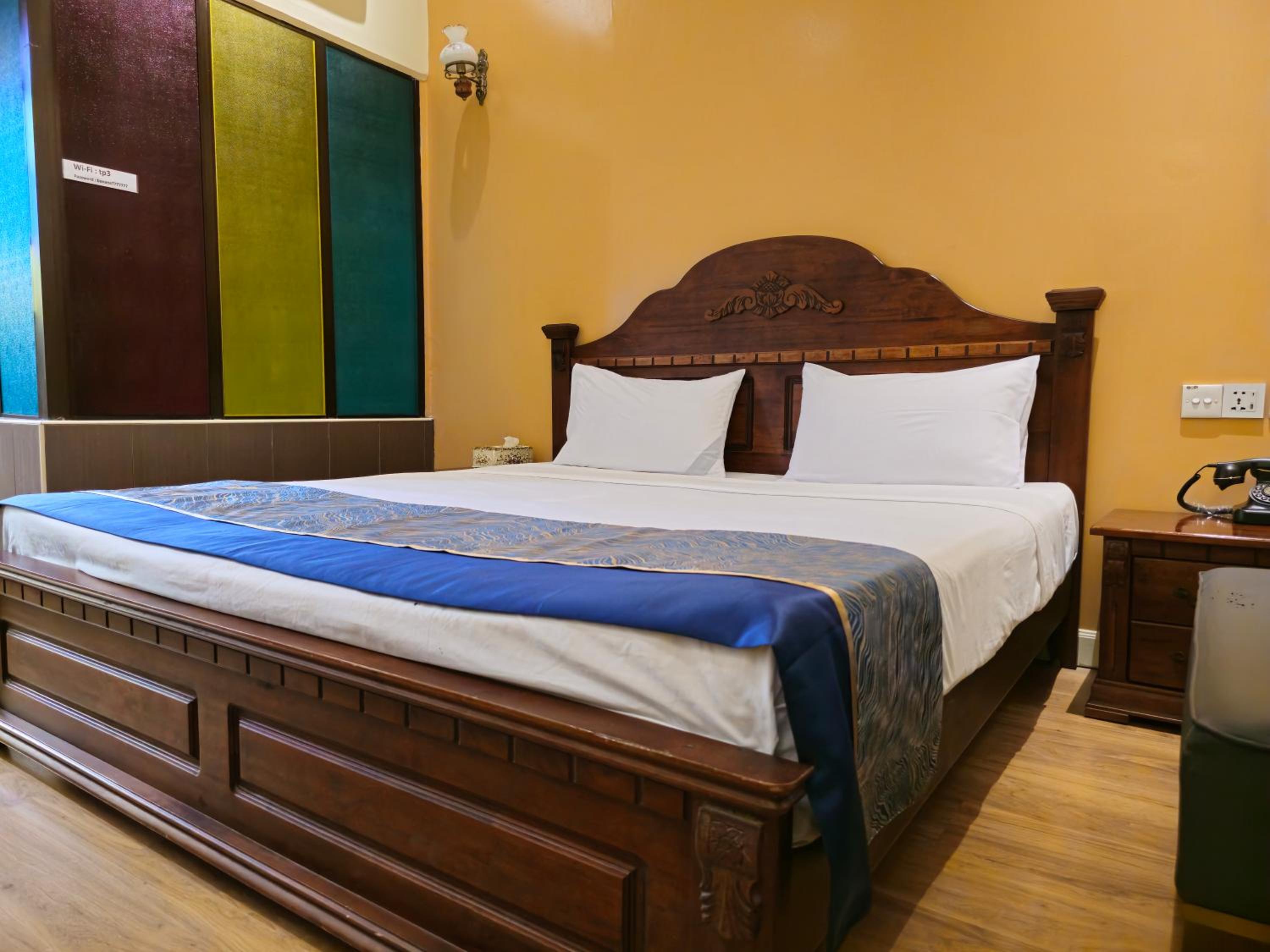 Classic King Room - Photo 2
