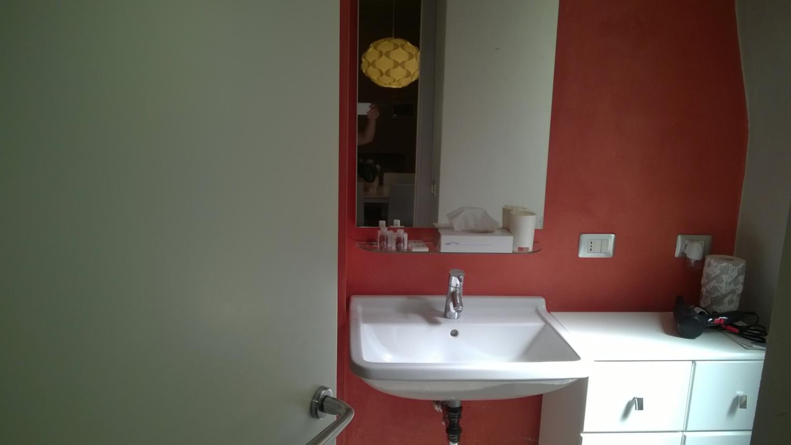 Double Room - Photo 9