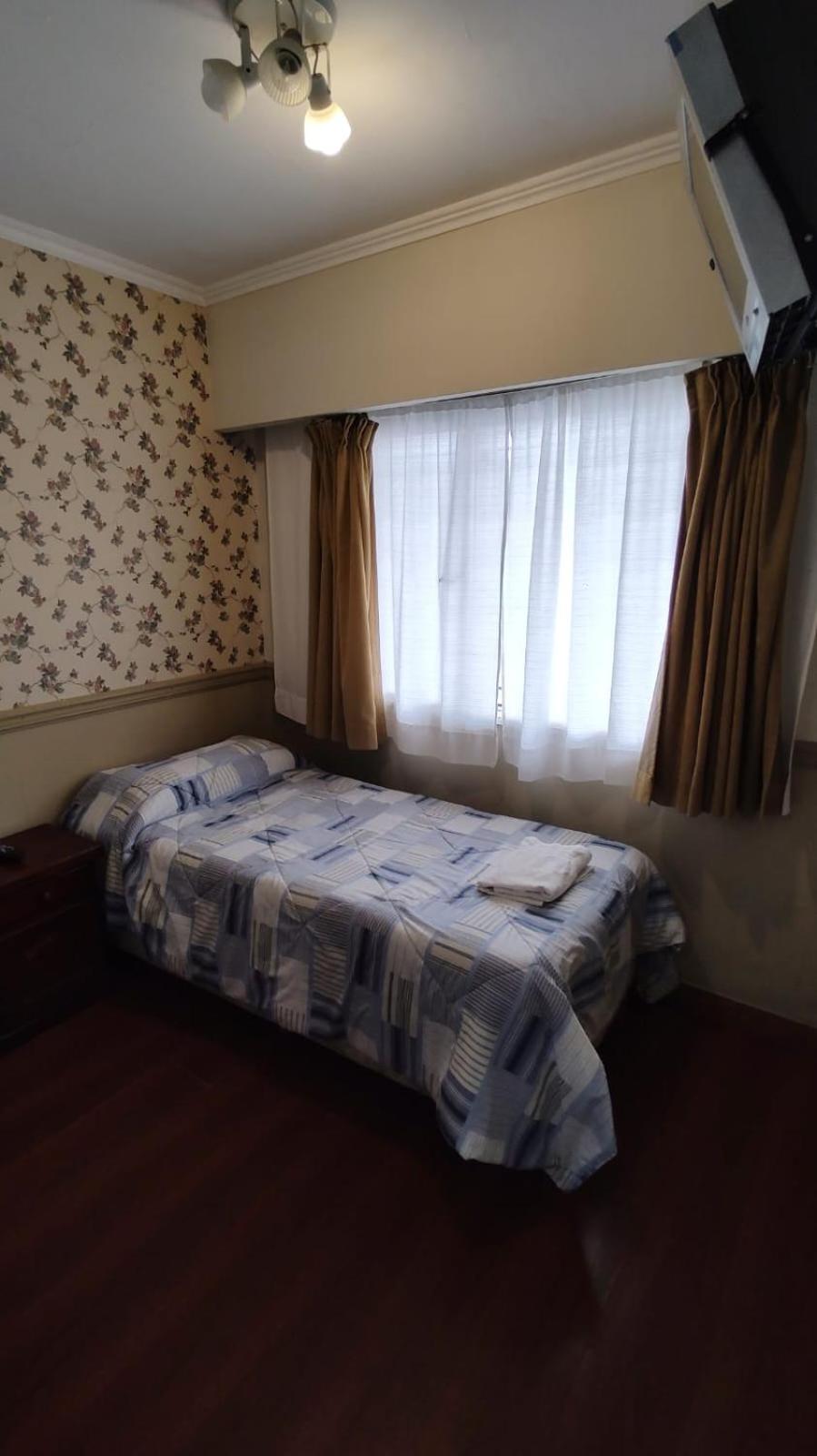 Single Room with Private Bathroom photo 1