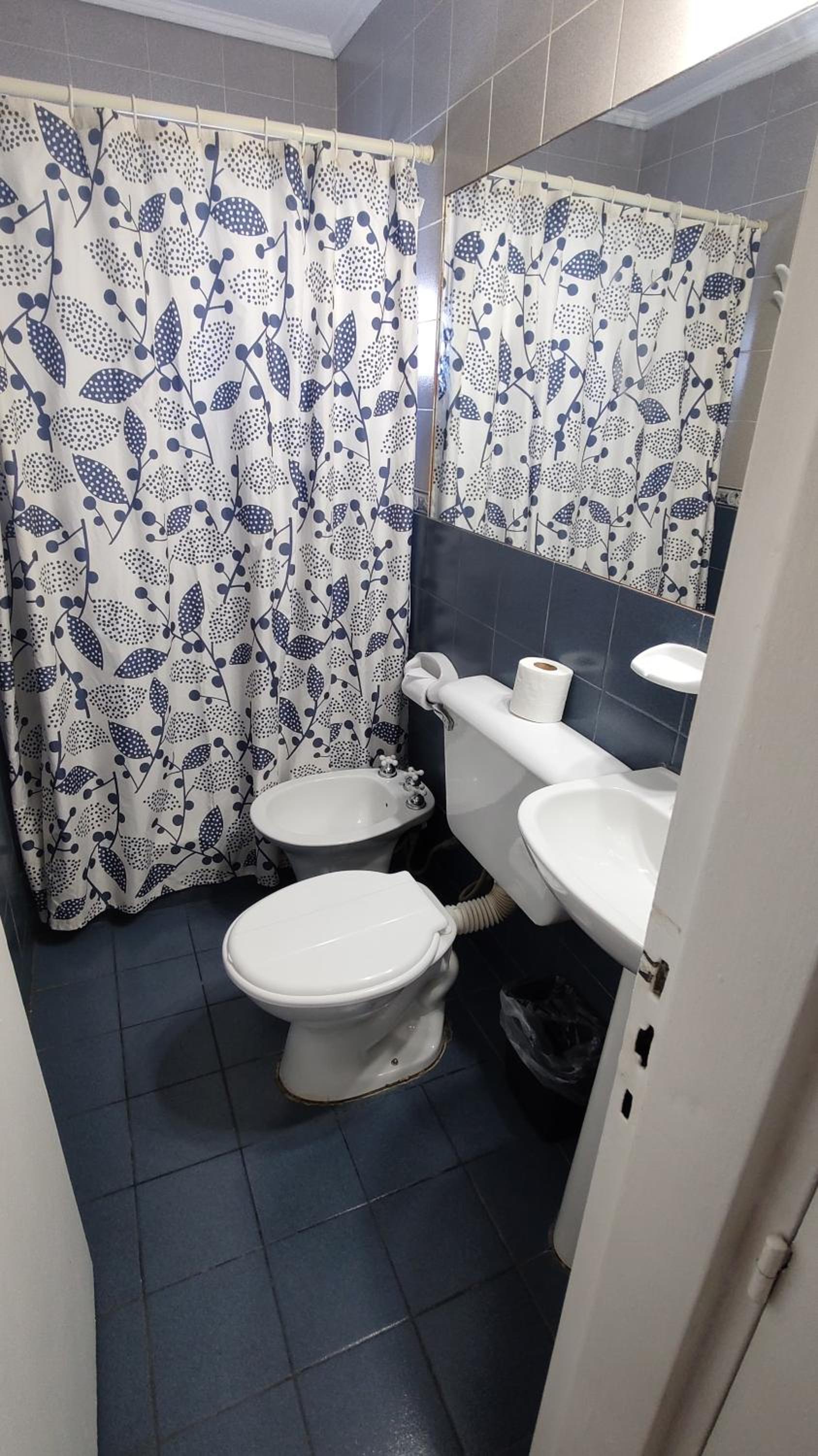 Queen Room photo 2