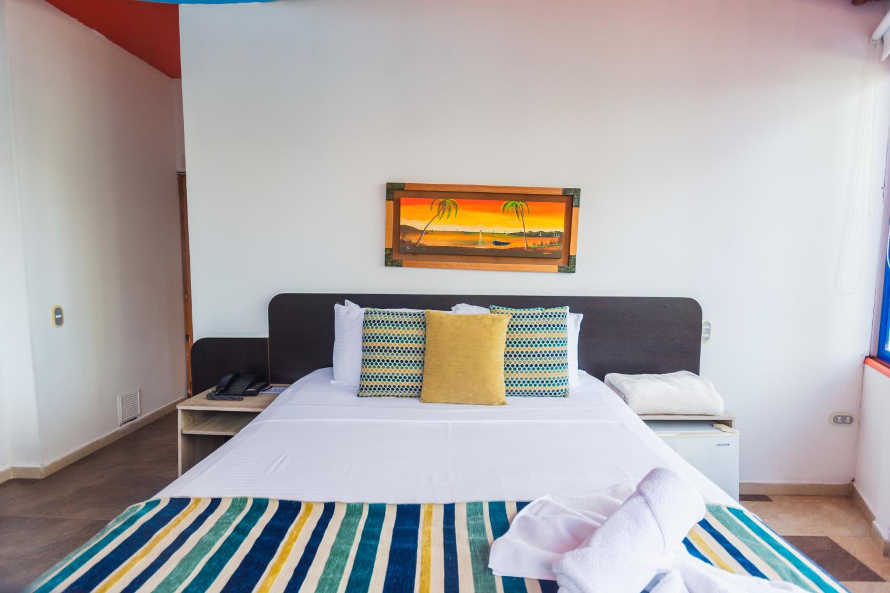 Standard Double Room - Photo 3
