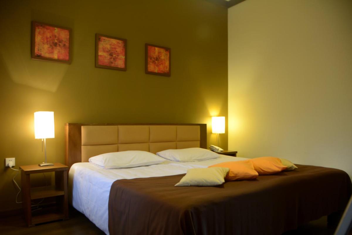 Double Room with Balcony photo 3