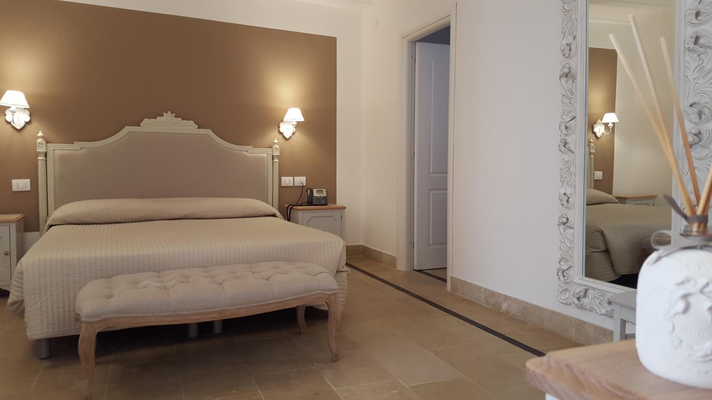 Superior Double Room - Photo 1