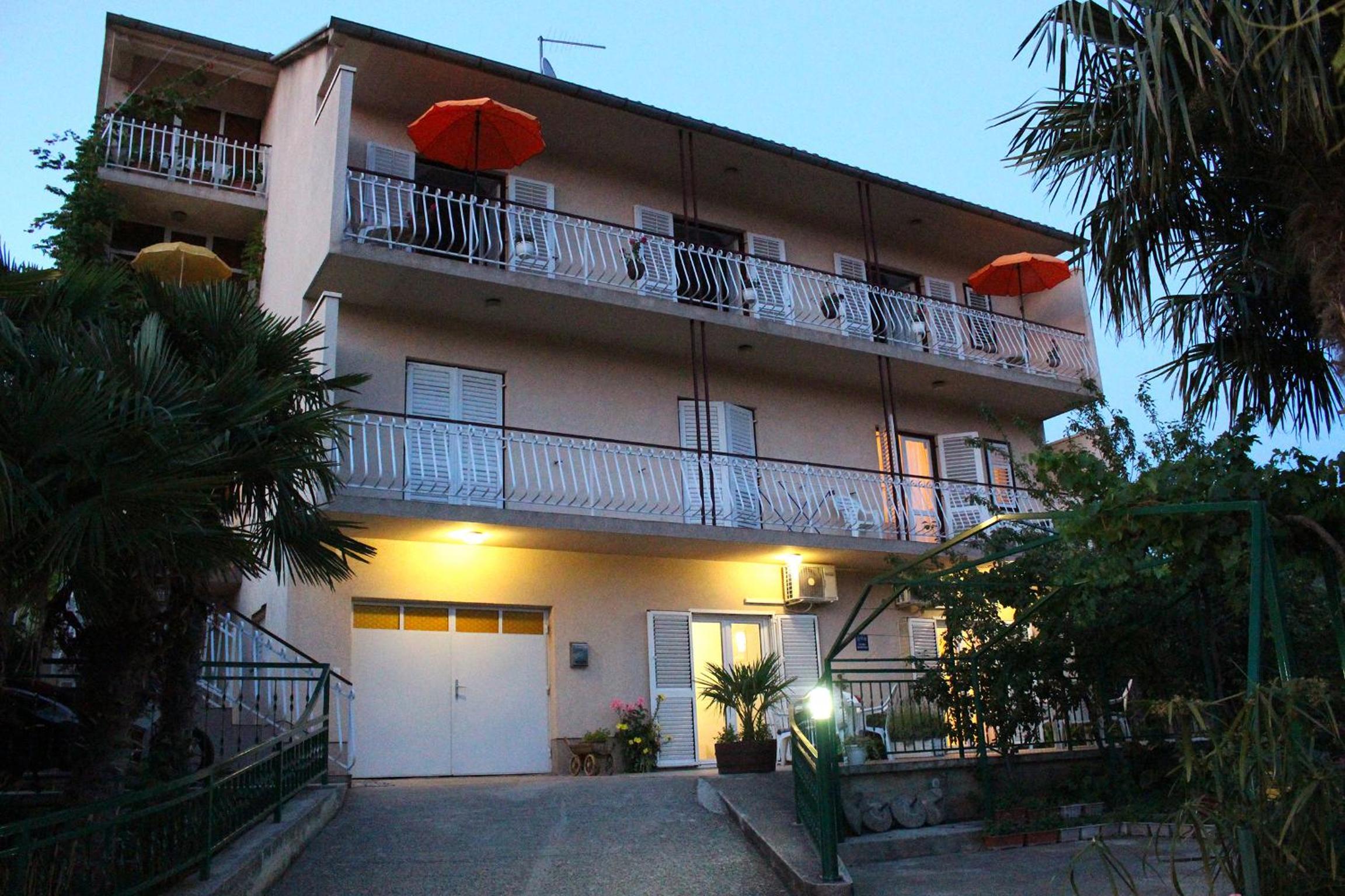 Studio with Terrace (3 Adults) - Photo 19
