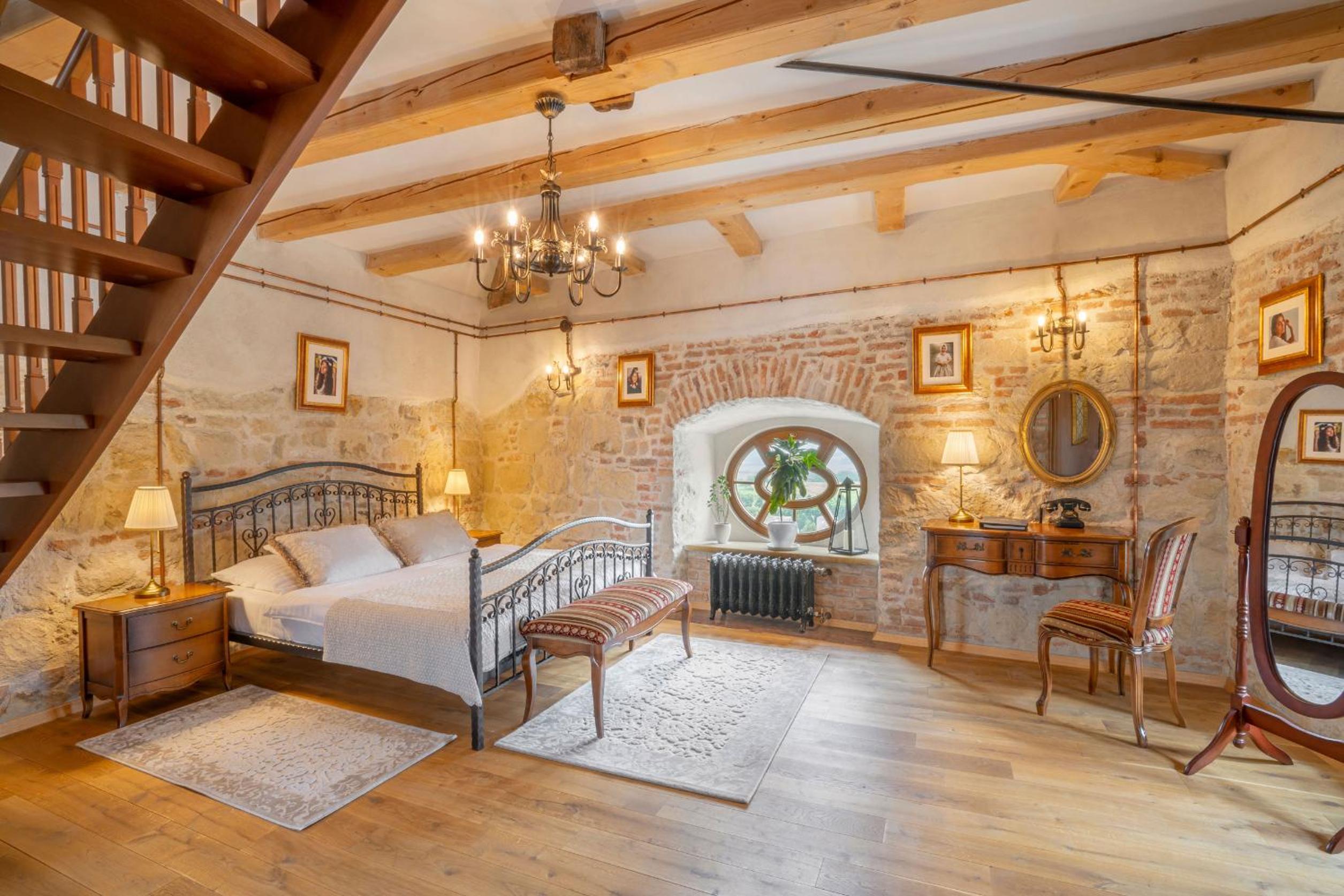 Maisonette photo 2