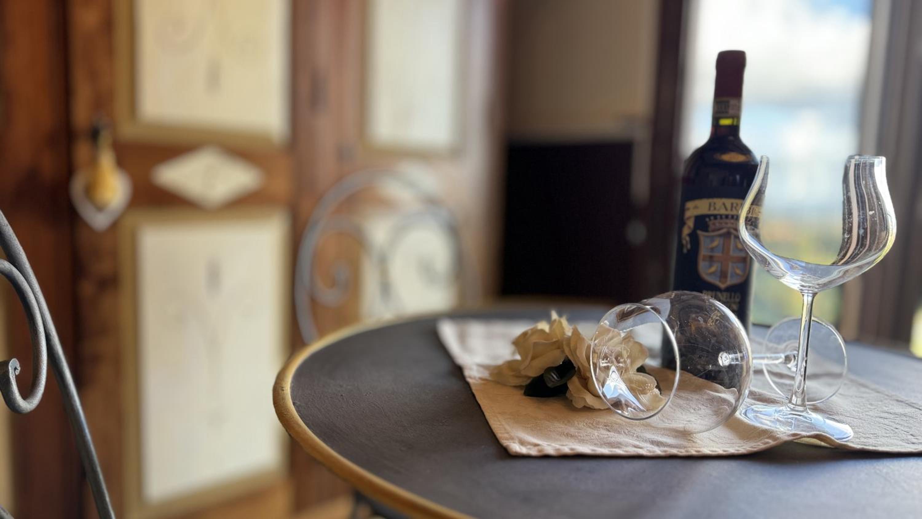 Double Room with Mountain View - Photo 3
