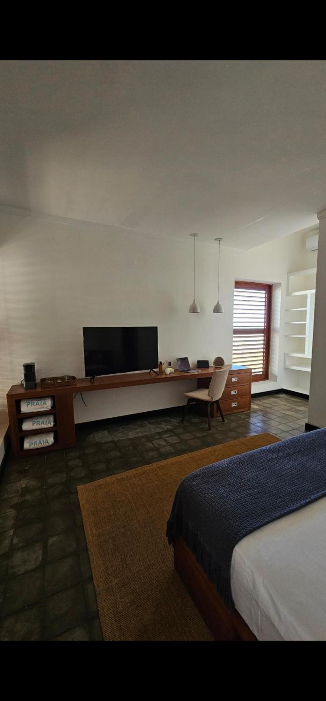 Deluxe Double Room with Side Sea View photo 2