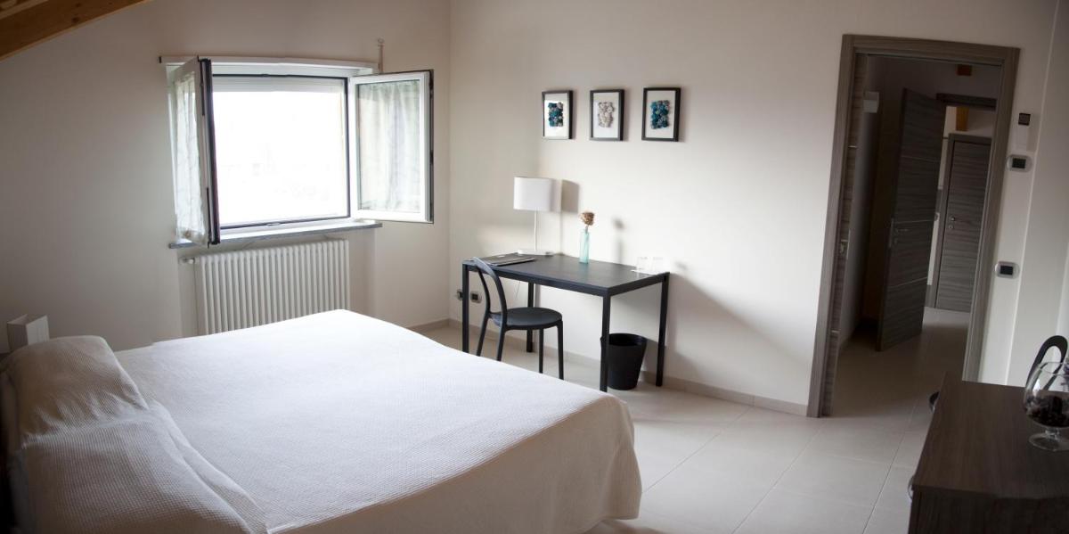 Deluxe Double or Twin Room photo 1