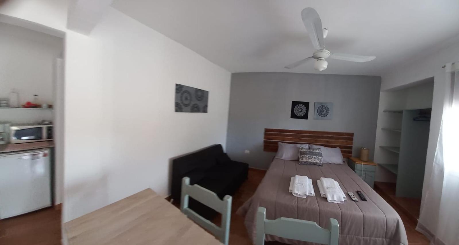 Deluxe Double Room with Bath photo 3