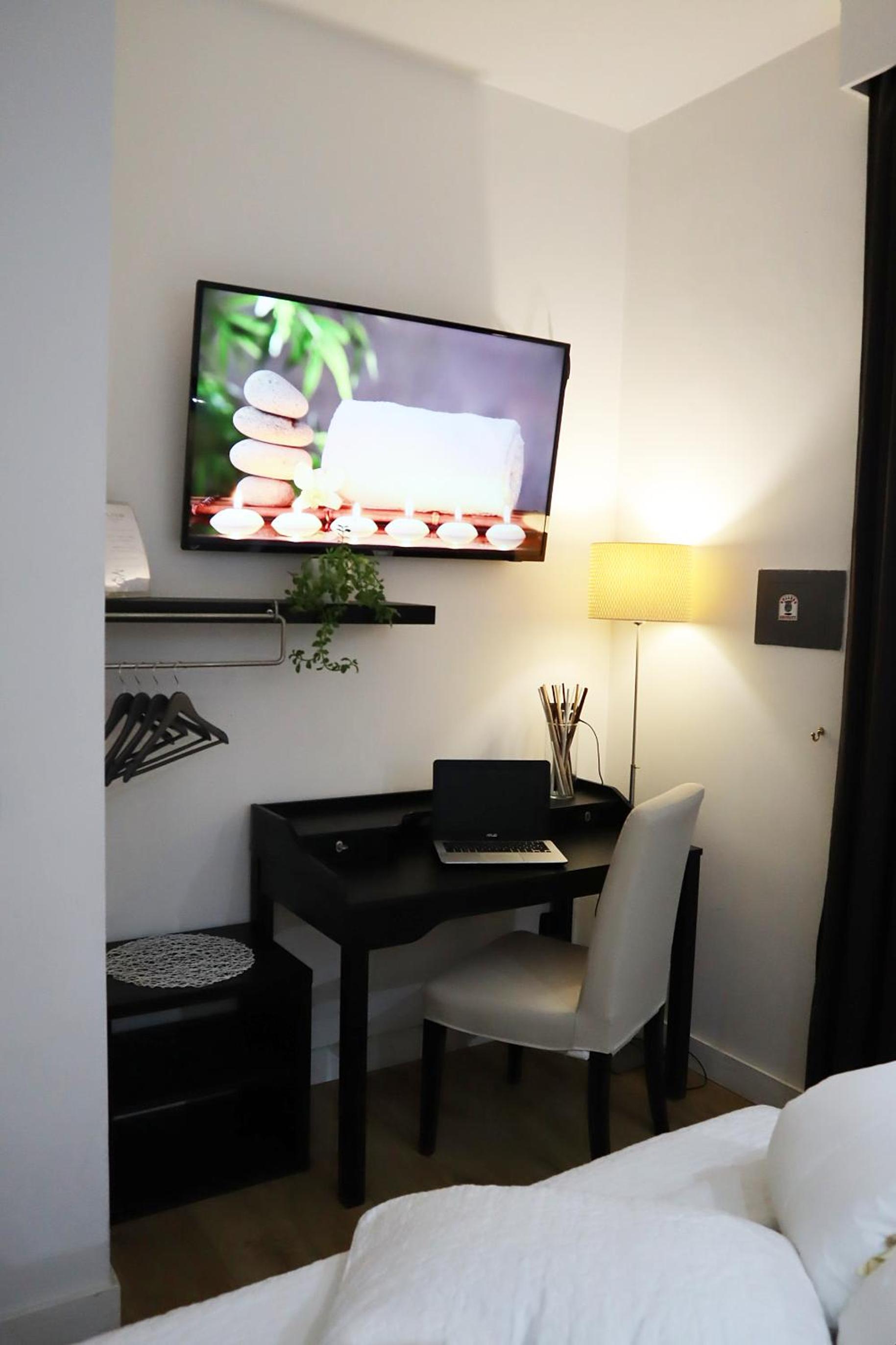 Classic Double Room - Photo 4