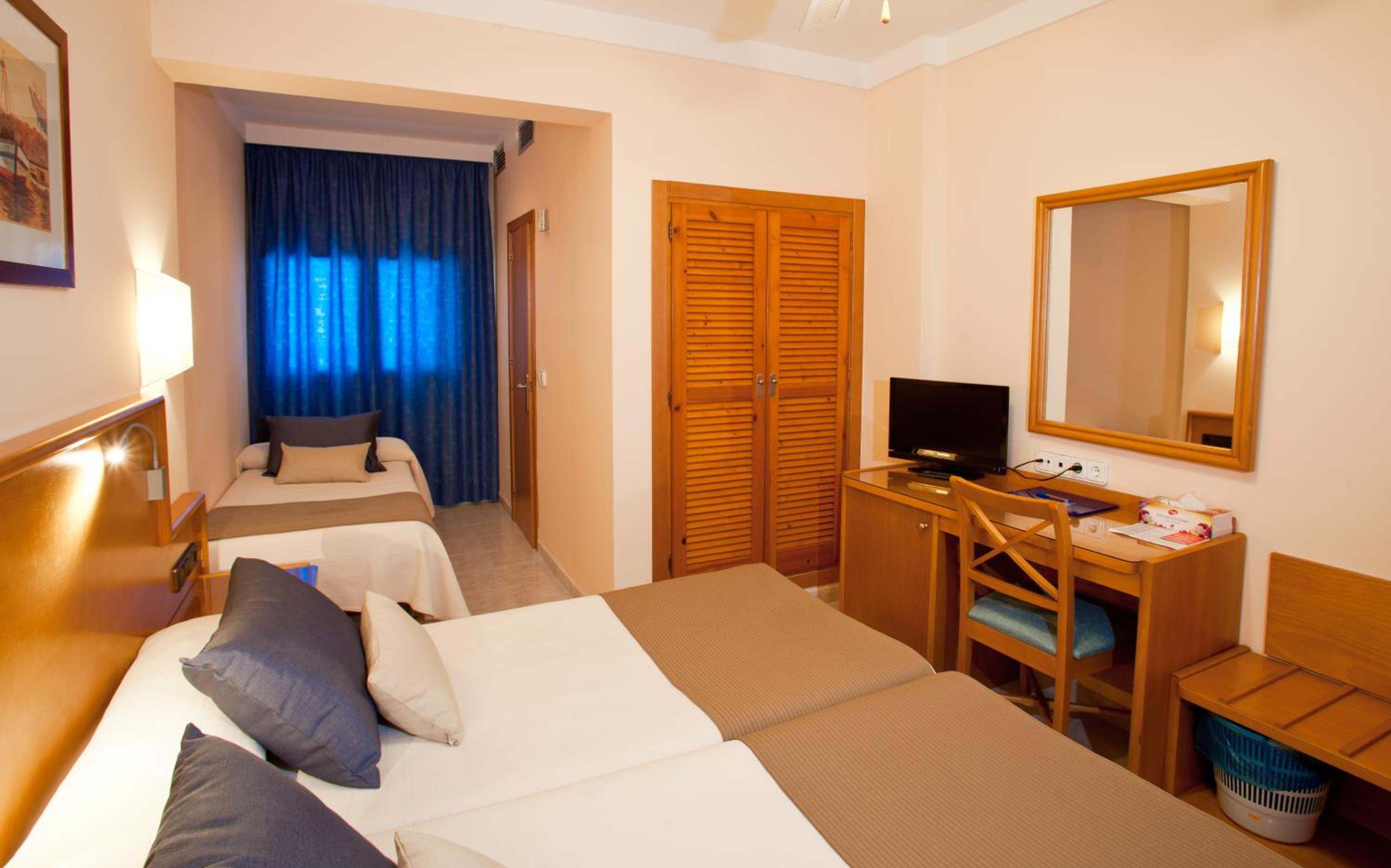 Habitación Doble con Cama Supletoria