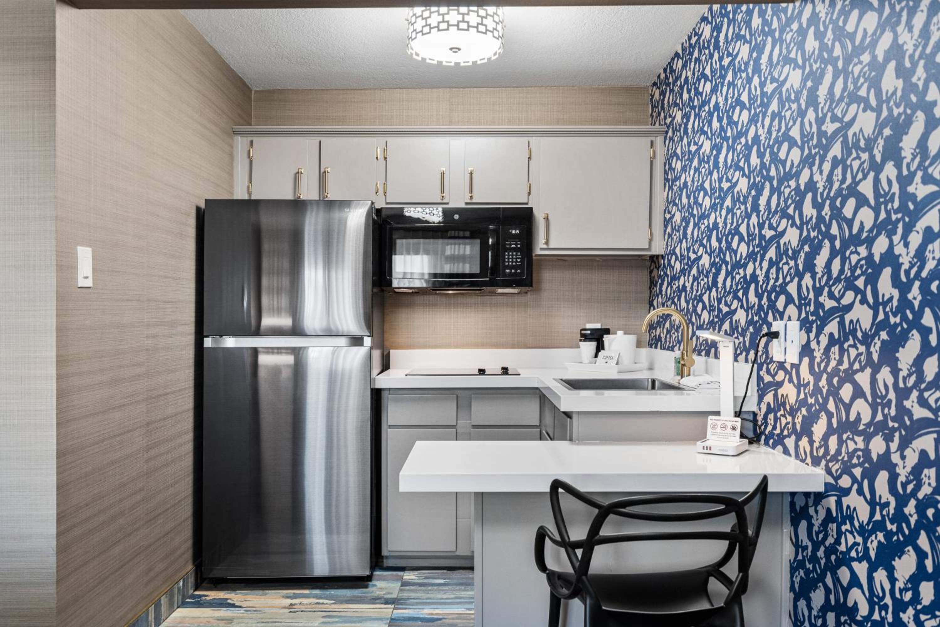 King Suite - Photo 5