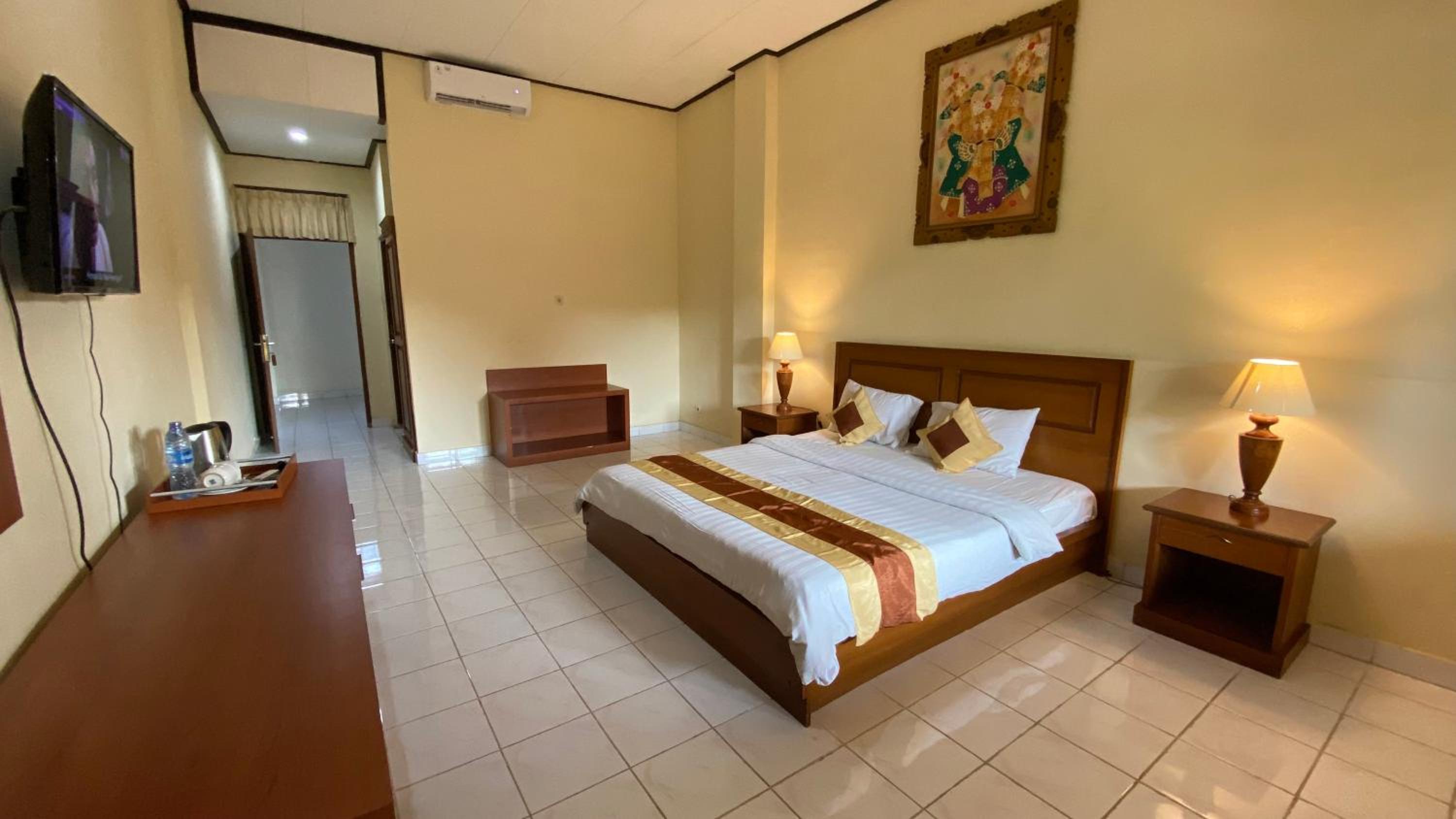 Deluxe Double or Twin Room - Photo 11