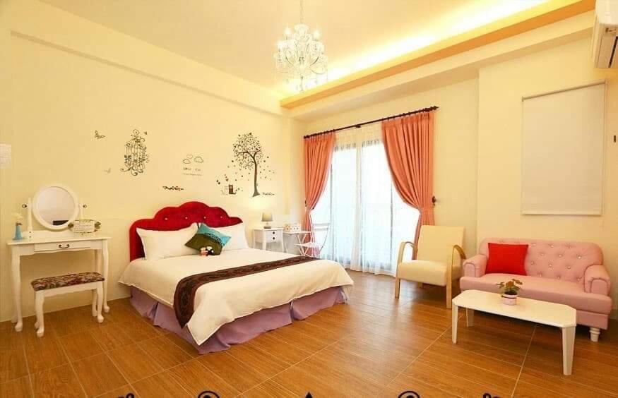 Suite with Spa Access photo 1