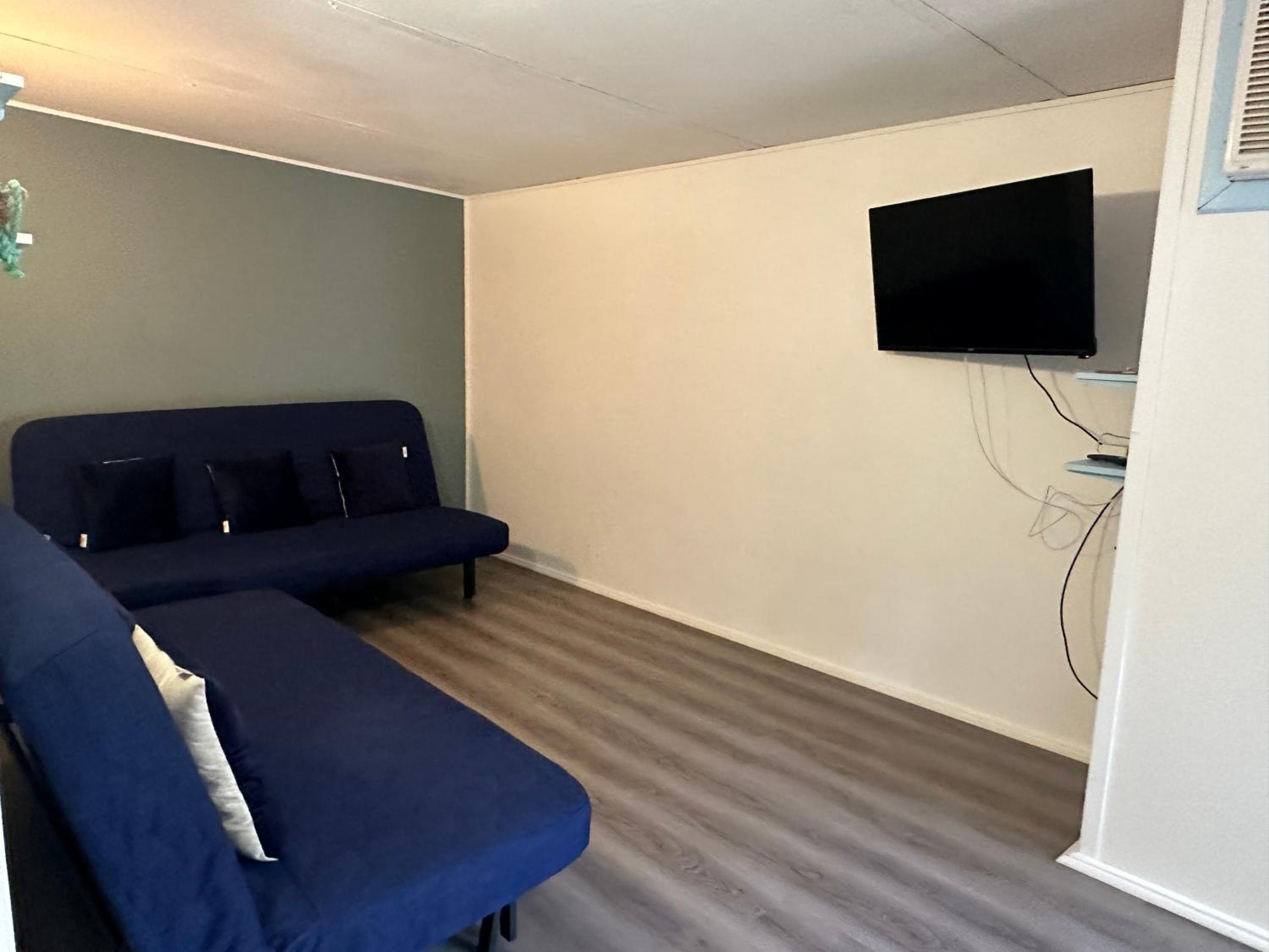 Deluxe Family Room photo 3